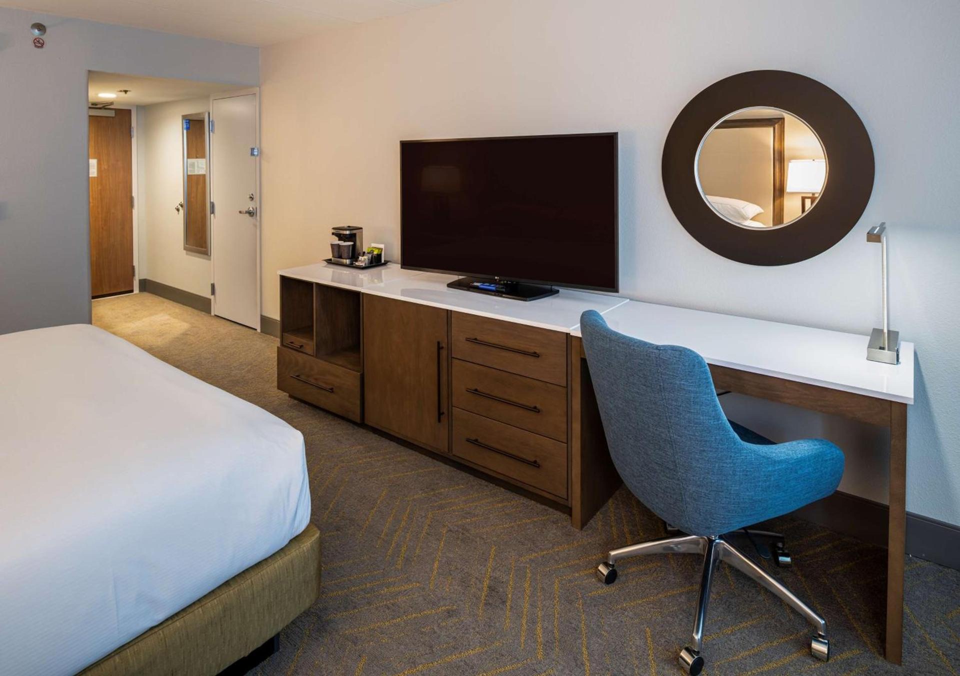 Doubletree By Hilton Madison East photo 62