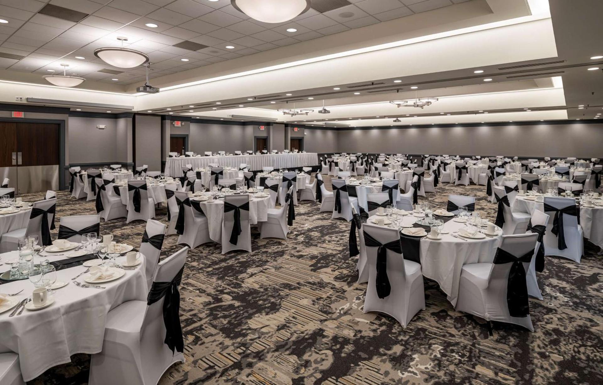 Doubletree By Hilton Madison East photo 63