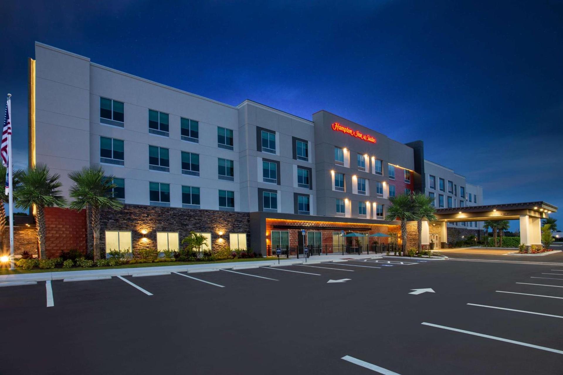 Hampton Inn & Suites North Port, Fl photo 4