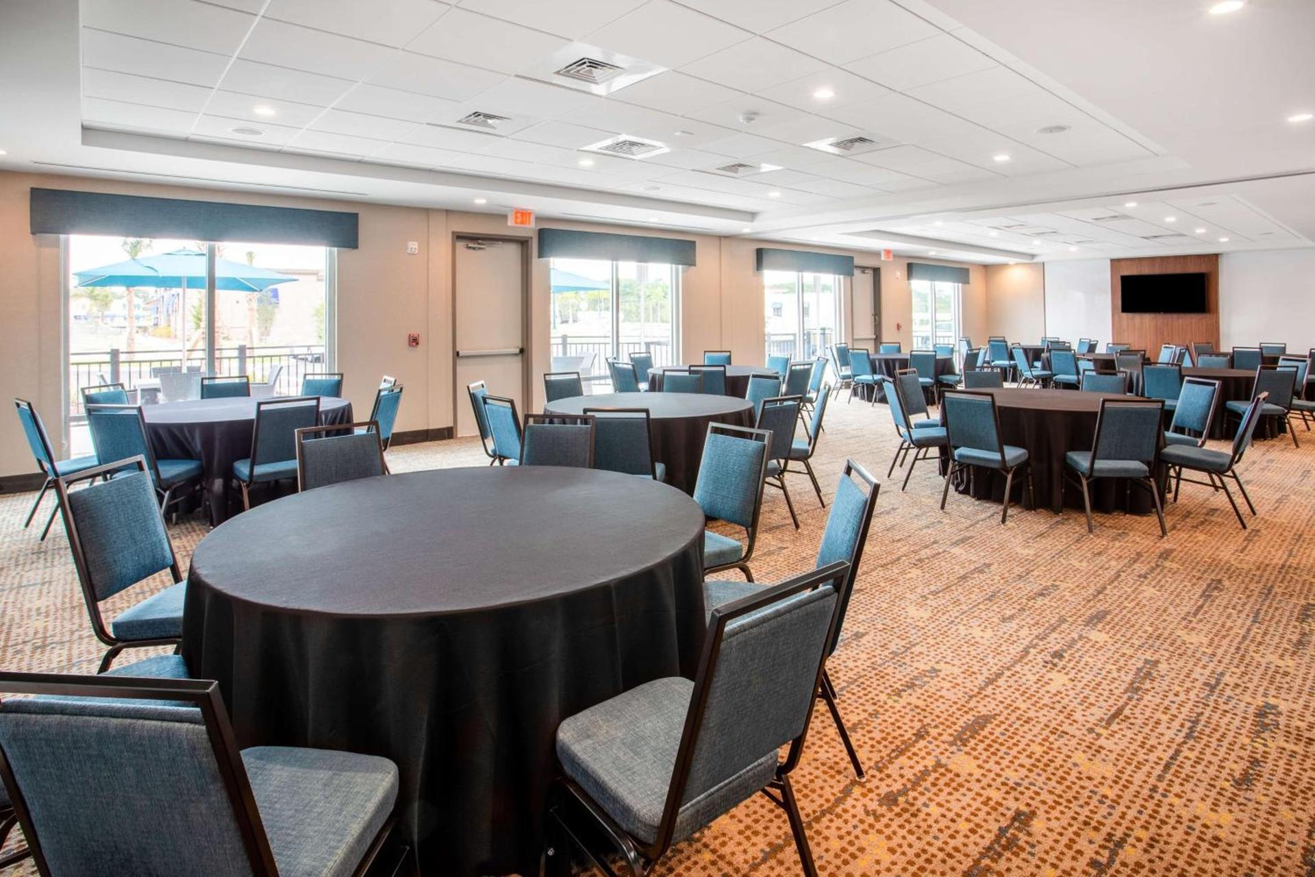 Hampton Inn & Suites North Port, Fl photo 36