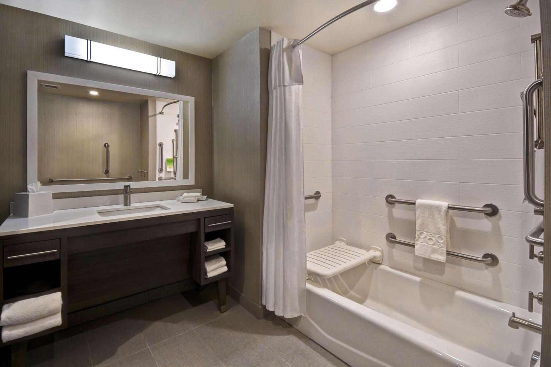 Home2 Suites By Hilton Bowling Green, Oh photo 23