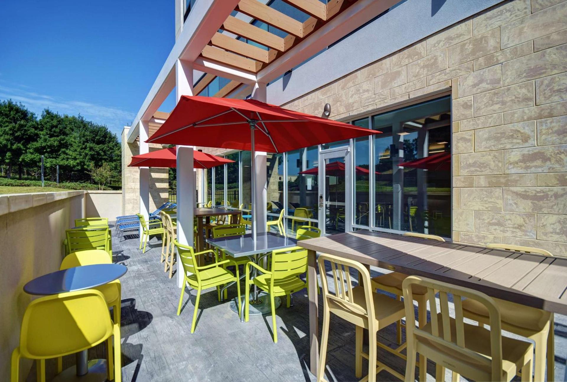 Home2 Suites By Hilton Raleigh North I-540 photo 3