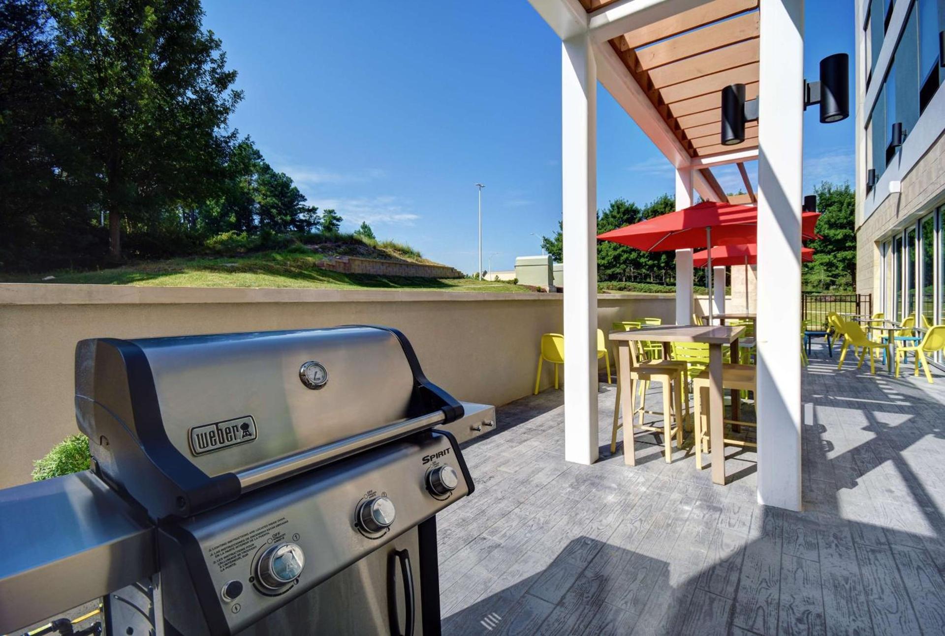 Home2 Suites By Hilton Raleigh North I-540 photo 8