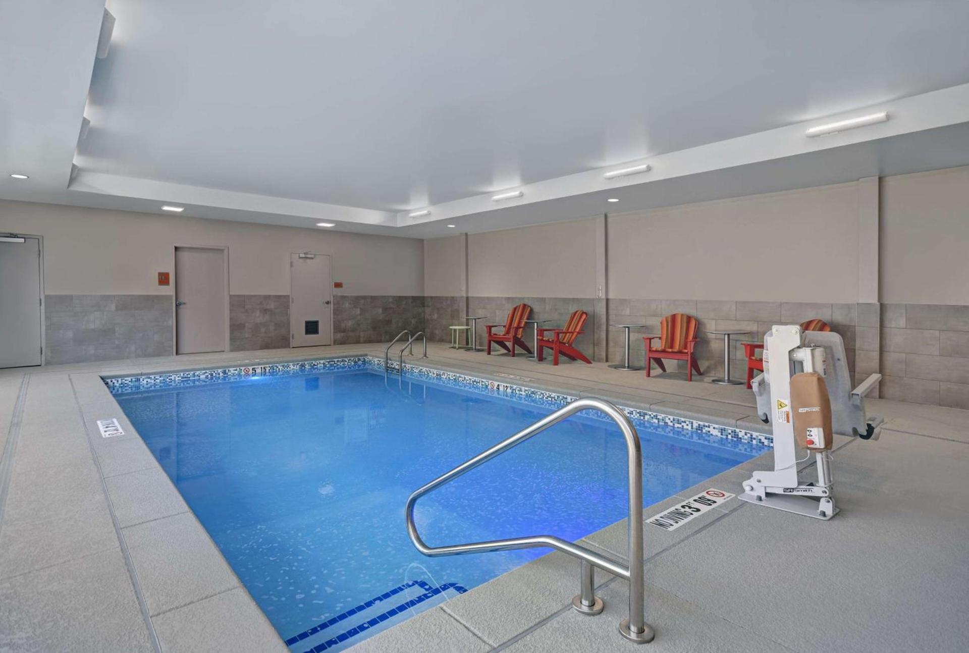 Home2 Suites By Hilton Raleigh North I-540 photo 18
