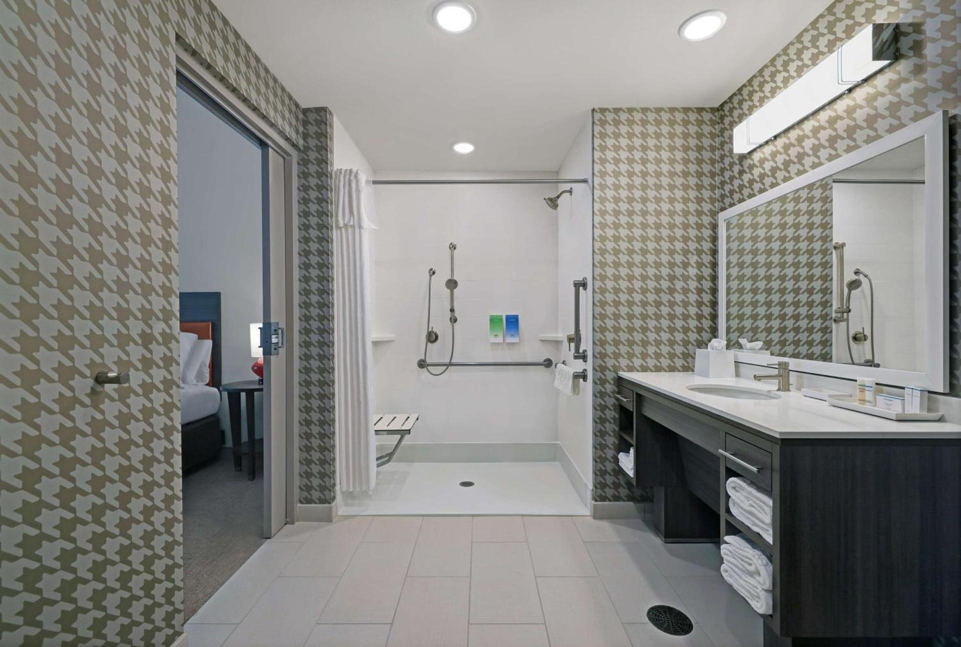 Home2 Suites By Hilton Salem photo 26