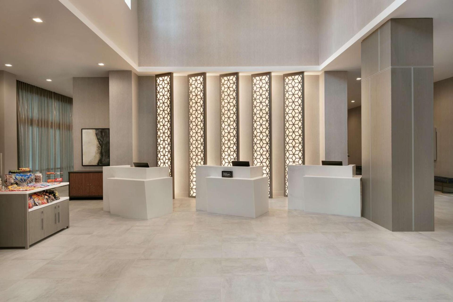 Embassy Suites by Hilton Atlanta Midtown photo 4