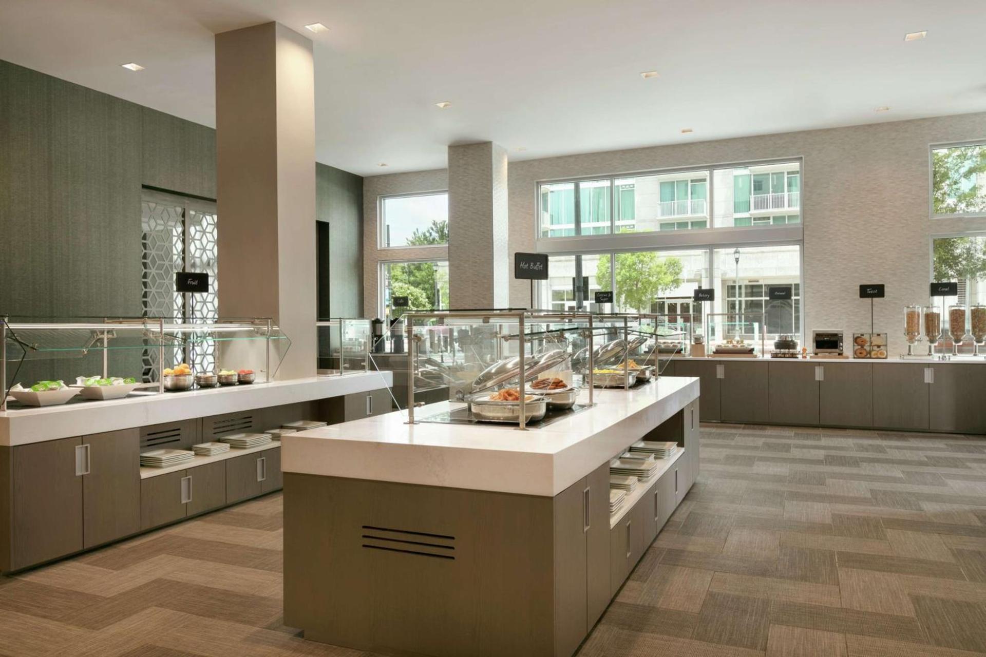 Embassy Suites by Hilton Atlanta Midtown photo 12