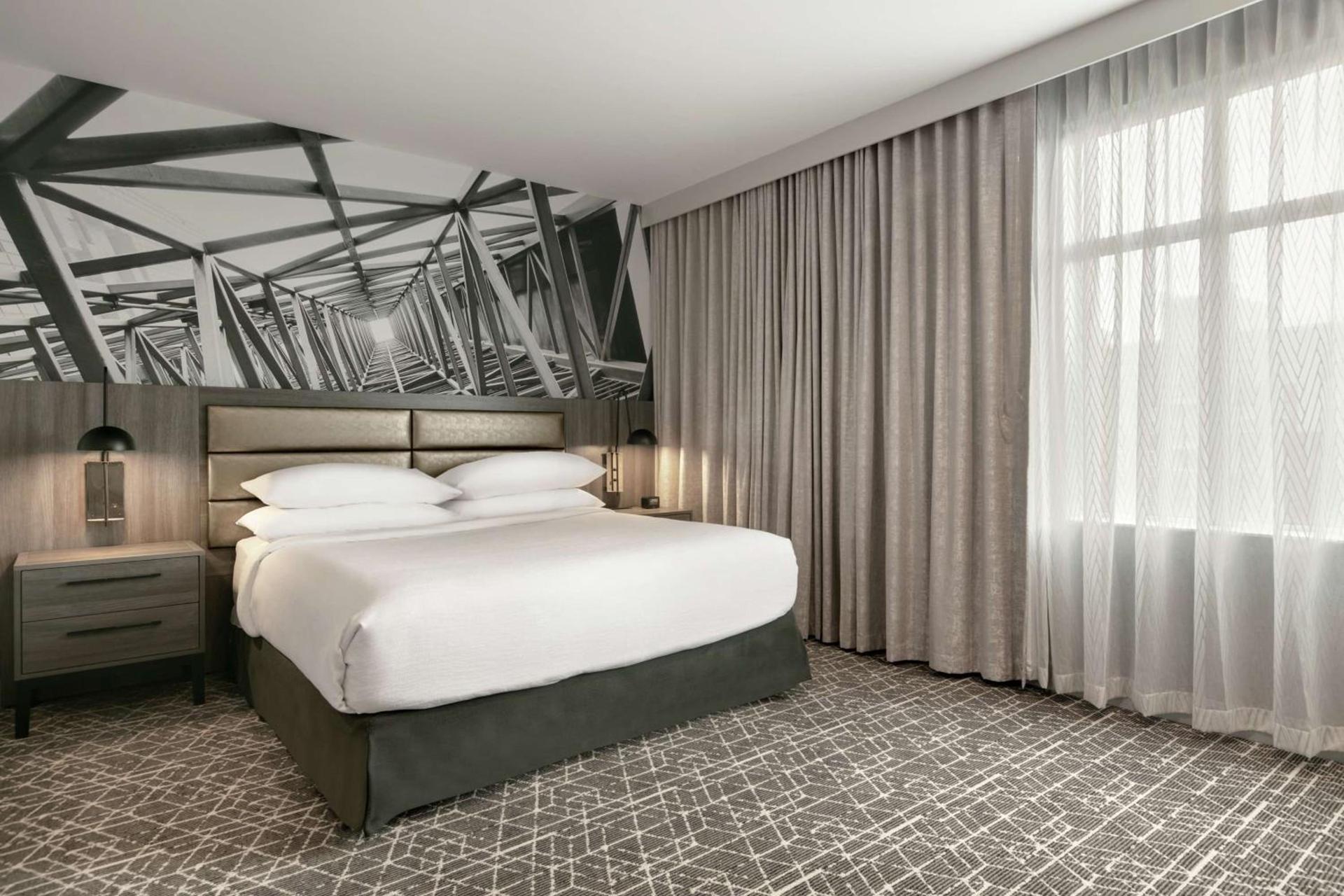 Embassy Suites by Hilton Atlanta Midtown photo 26
