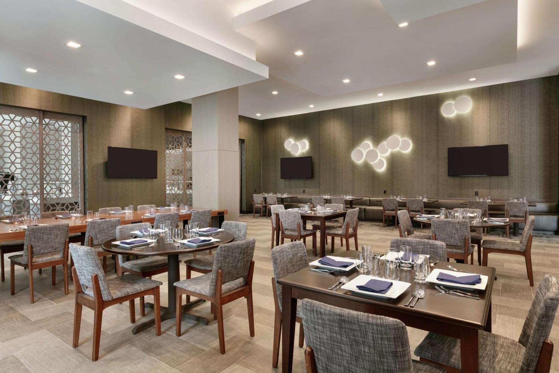 Embassy Suites by Hilton Atlanta Midtown photo 42