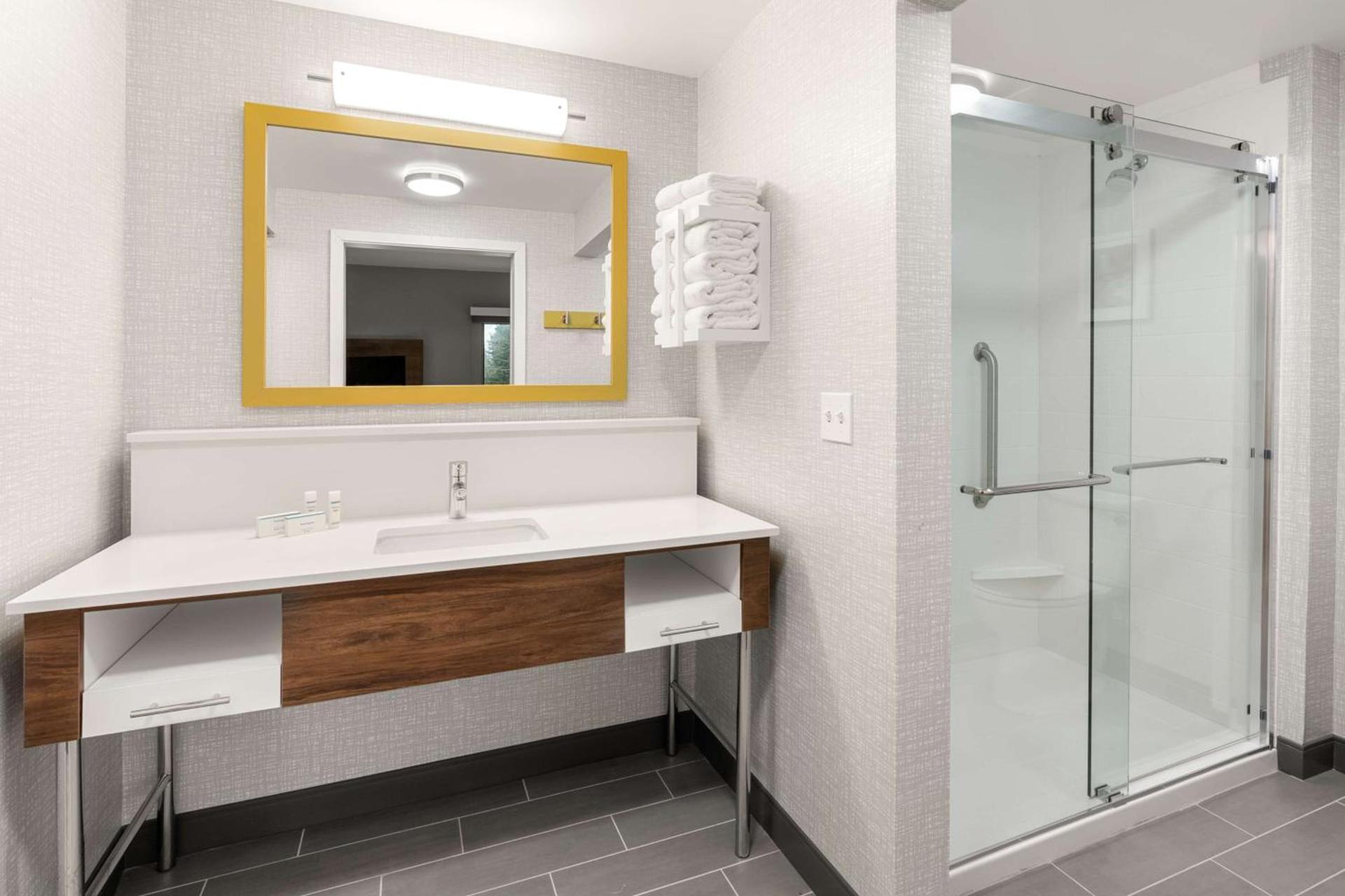 Hampton Inn & Suites Tigard photo 16