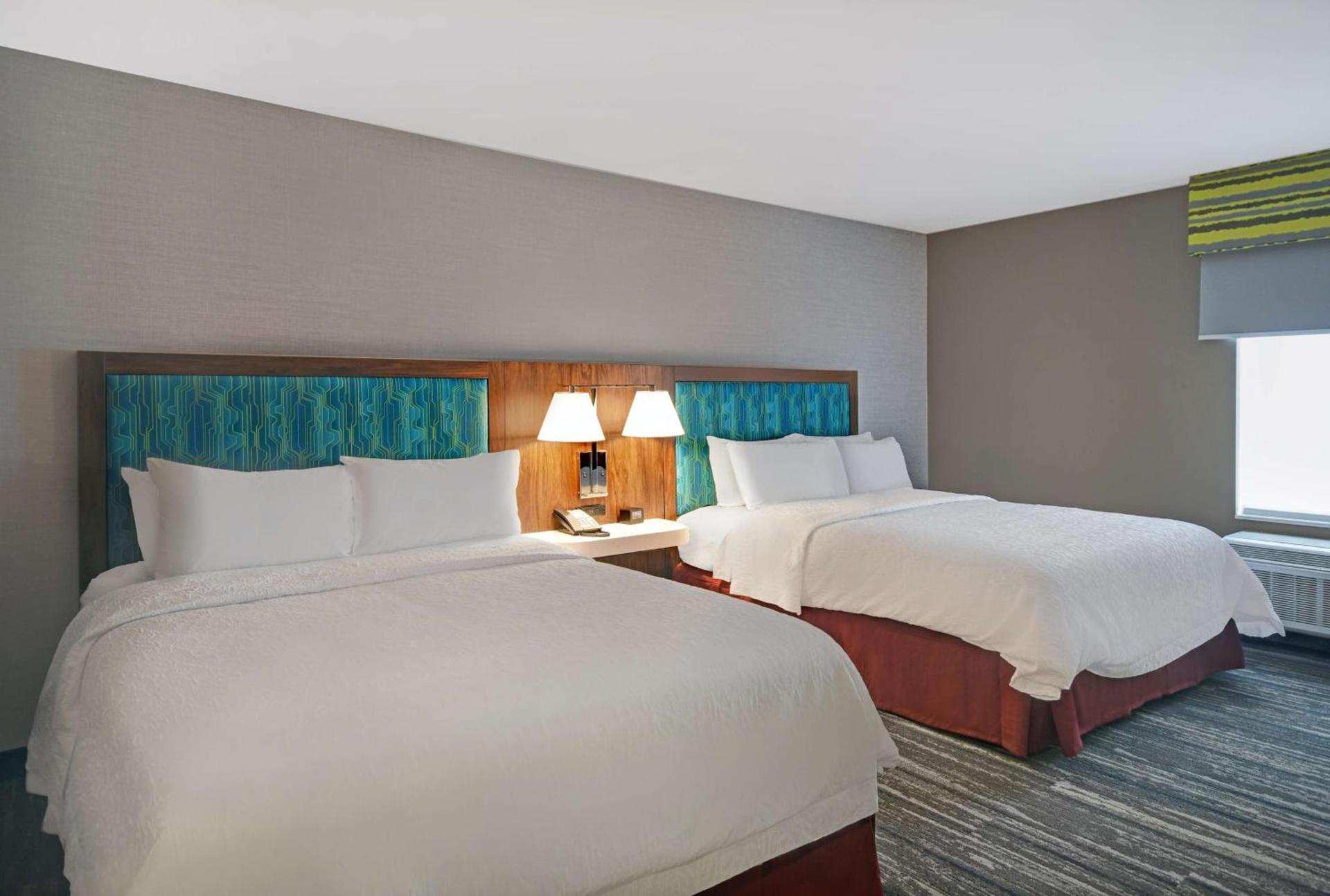 Hampton Inn Cave City, KY photo 21