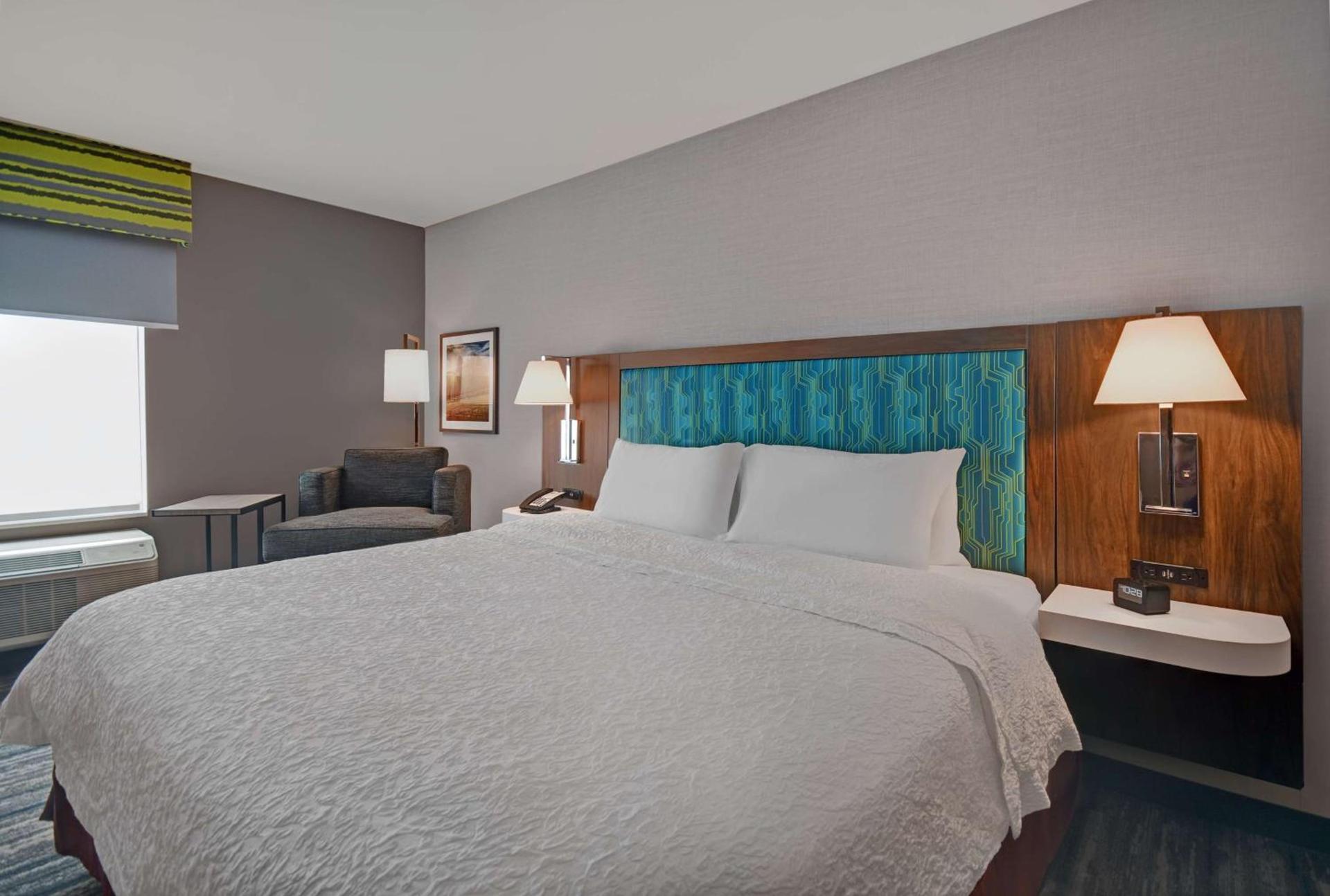 Hampton Inn Cave City, KY photo 22
