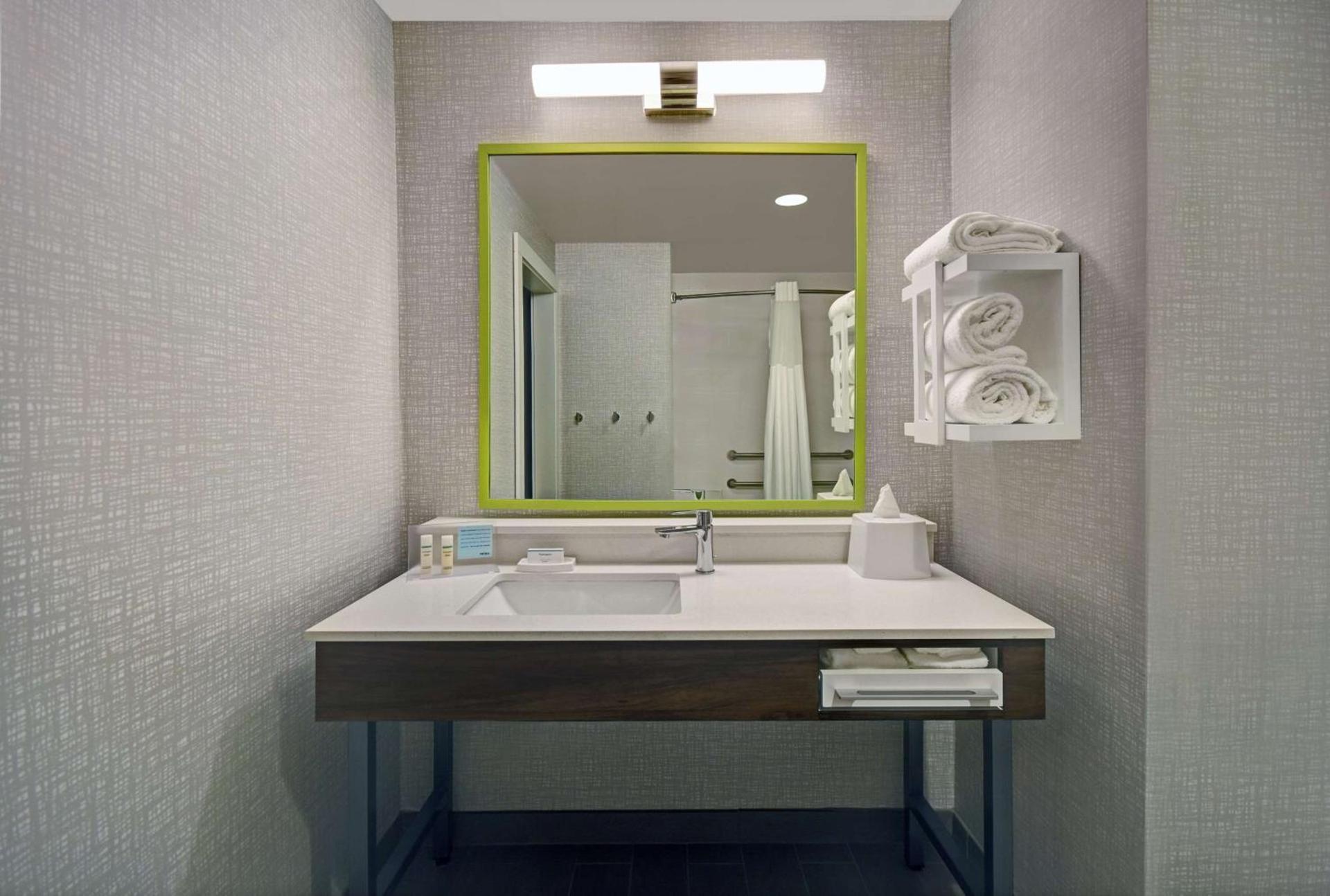 Hampton Inn Cave City, KY photo 25