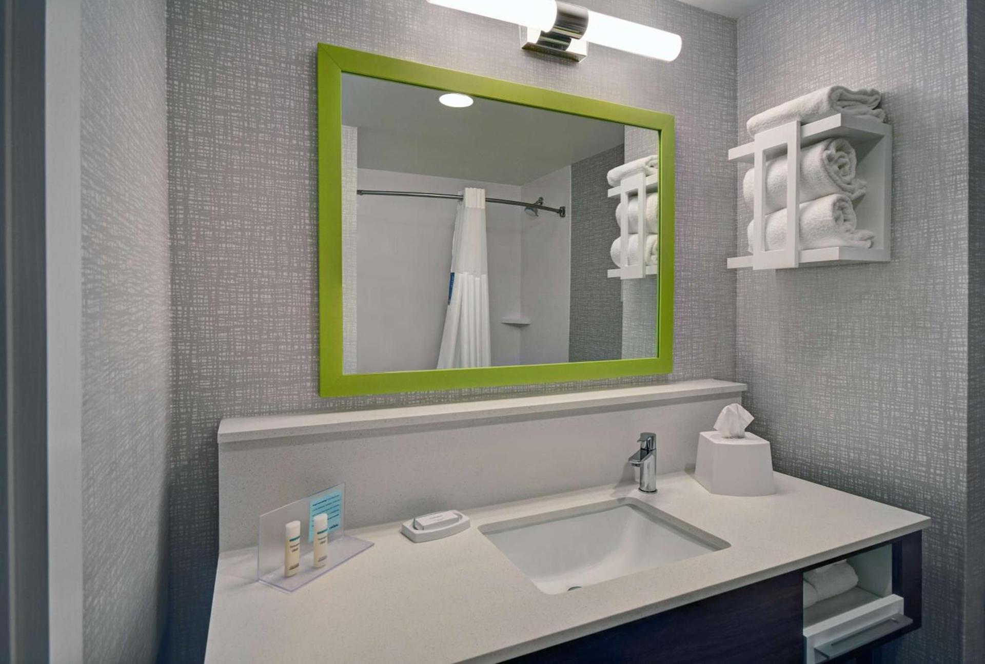 Hampton Inn Cave City, KY photo 28
