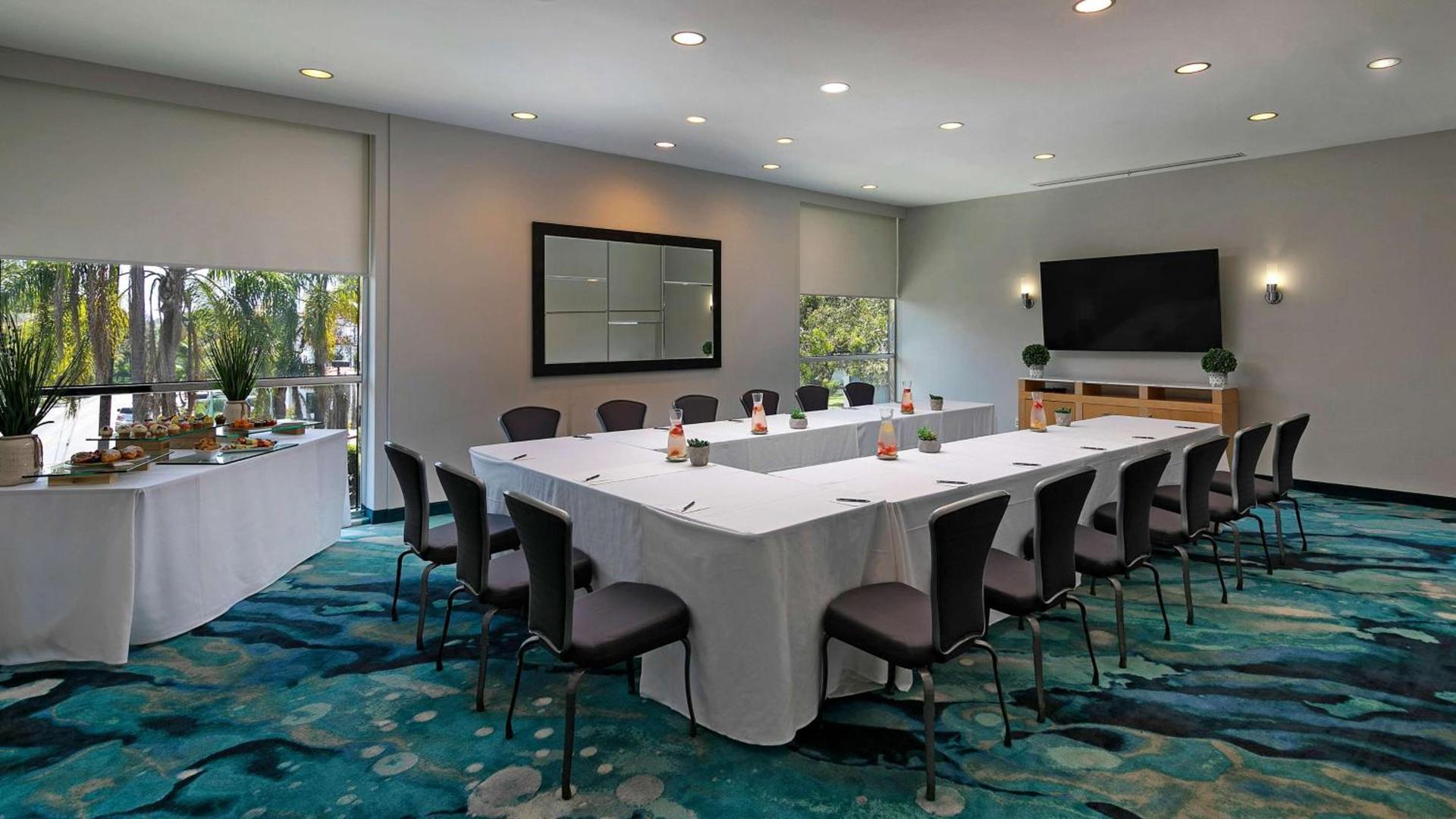 The Belamar Hotel Manhattan Beach, Tapestry by Hilton photo 9