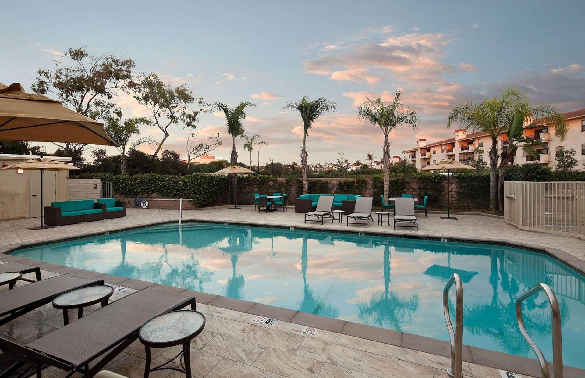 Redondo Beach Hotel, Tapestry Collection by Hilton photo 9