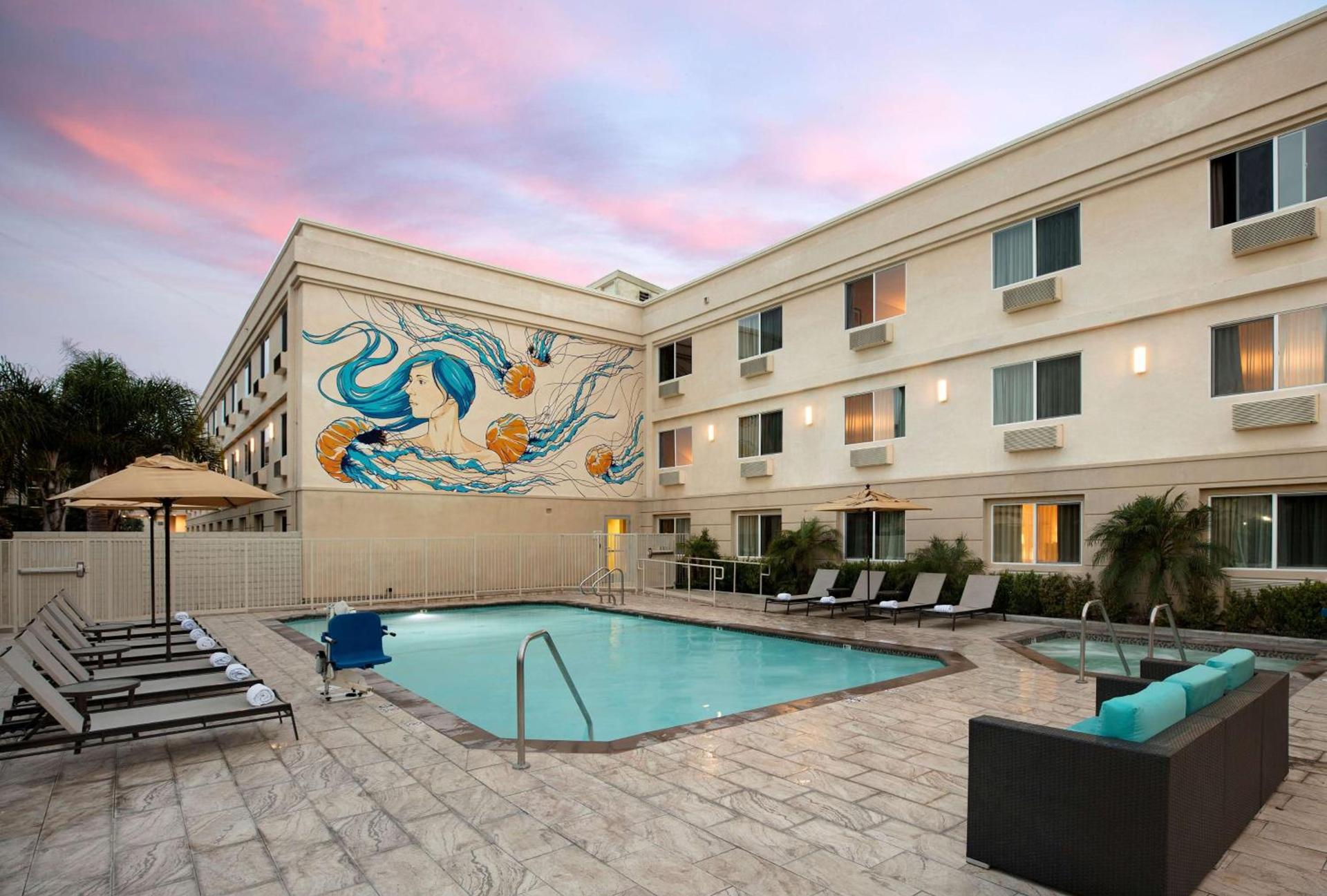 Redondo Beach Hotel, Tapestry Collection by Hilton photo 2
