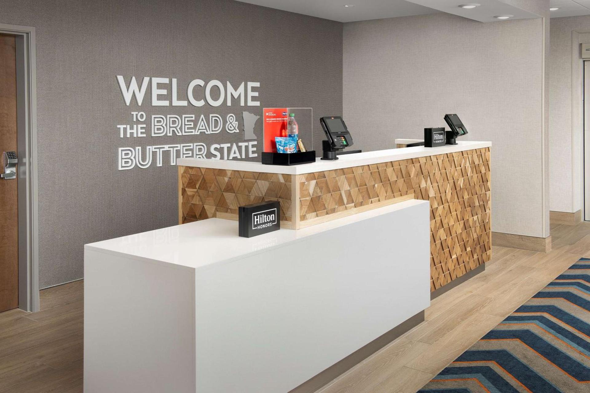 Hampton Inn Warroad, MN photo 6