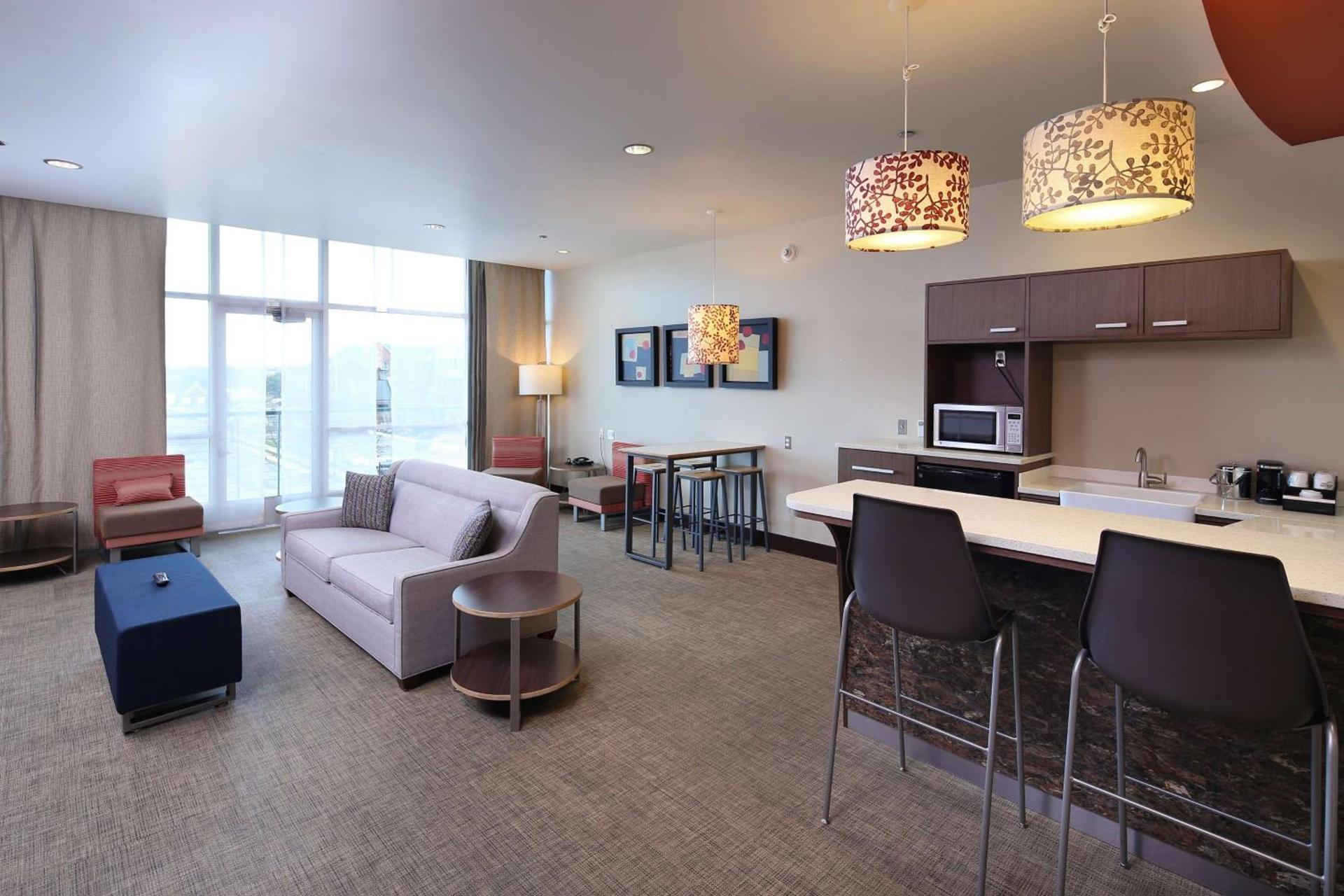 Tulyp, Tapestry Collection by Hilton photo 21