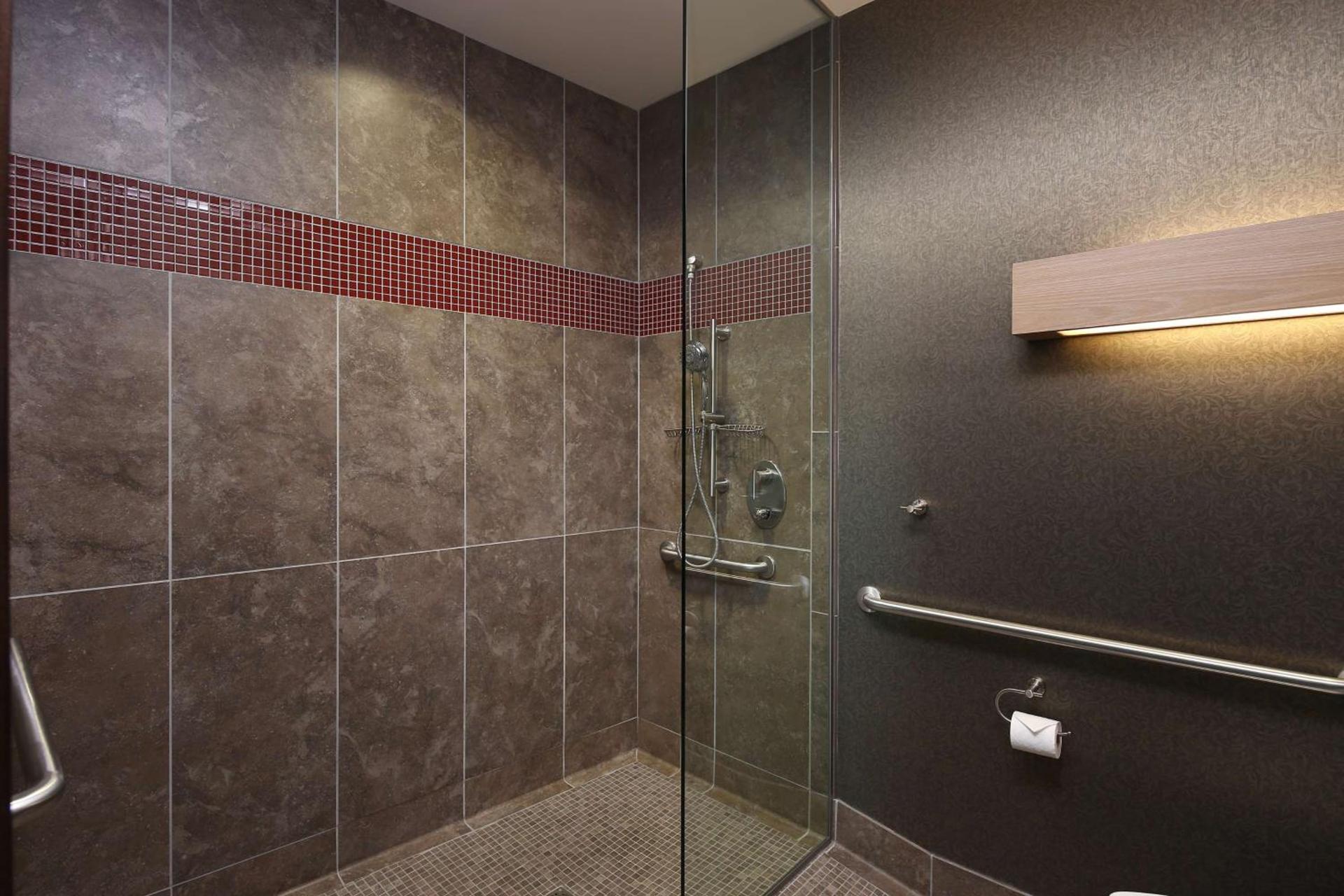 Tulyp, Tapestry Collection by Hilton photo 25