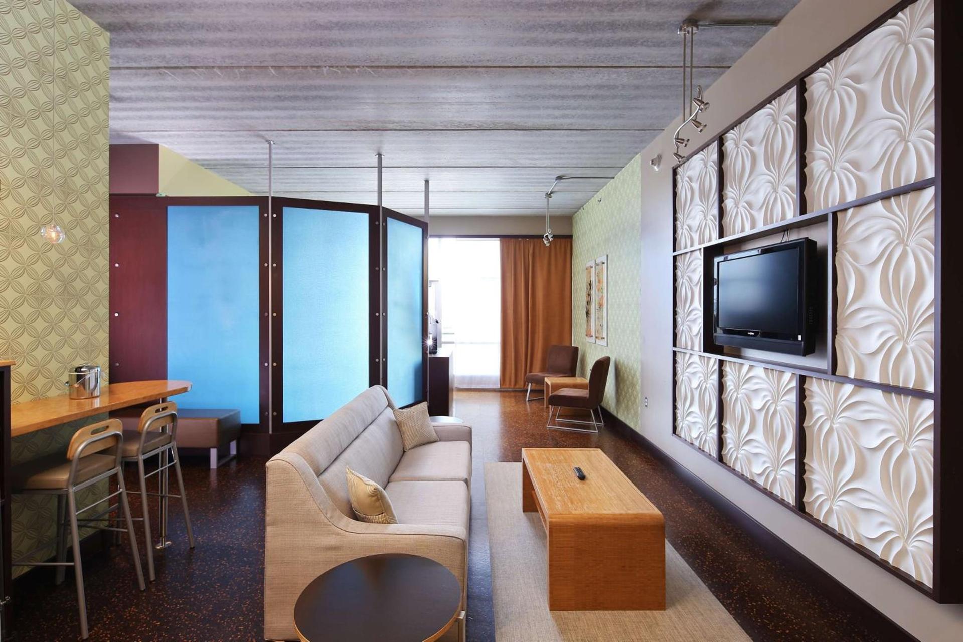 Tulyp, Tapestry Collection by Hilton photo 38