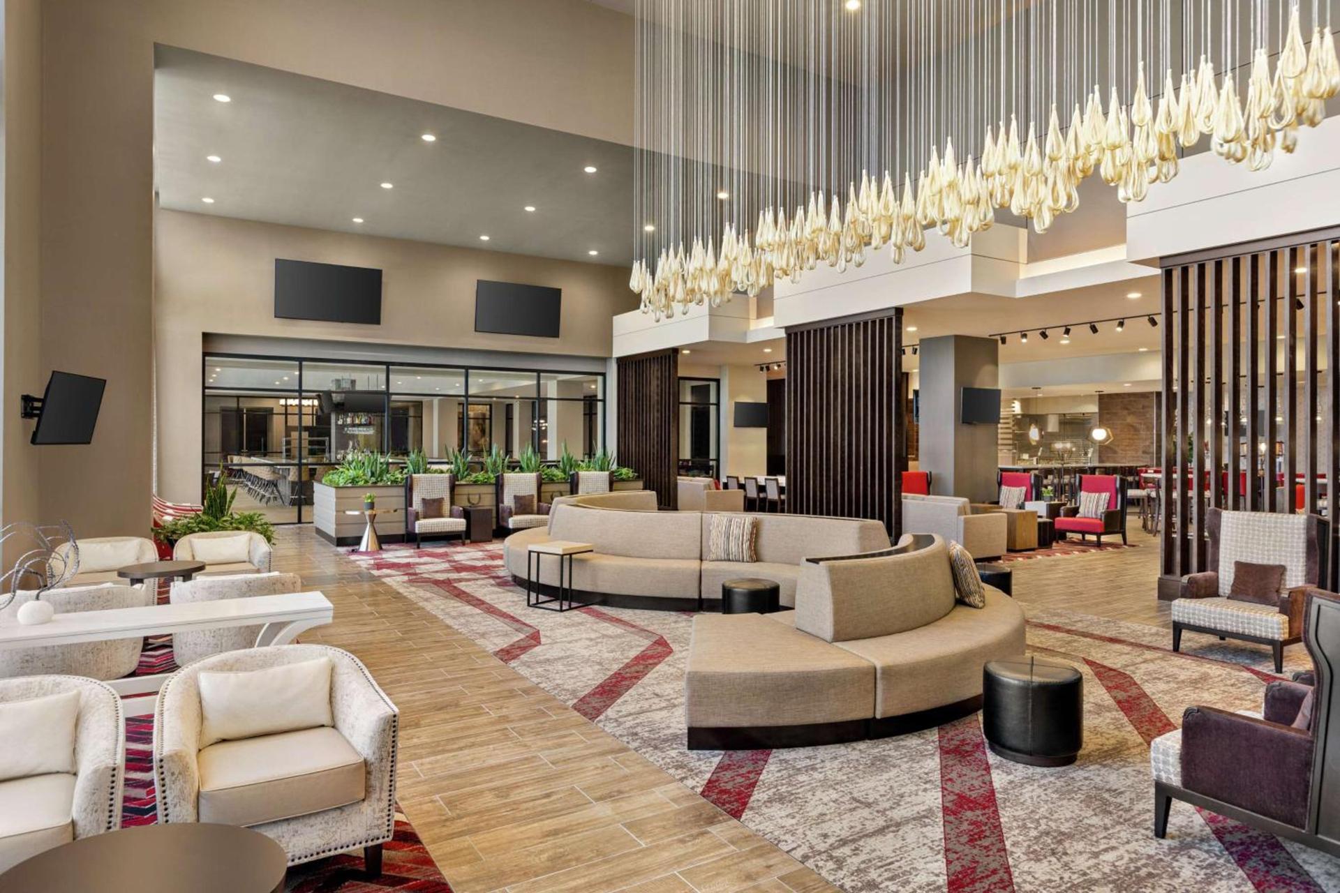 Embassy Suites by Hilton Round Rock photo 8