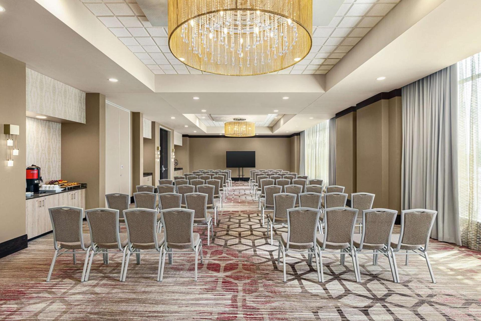 Embassy Suites by Hilton Round Rock photo 39