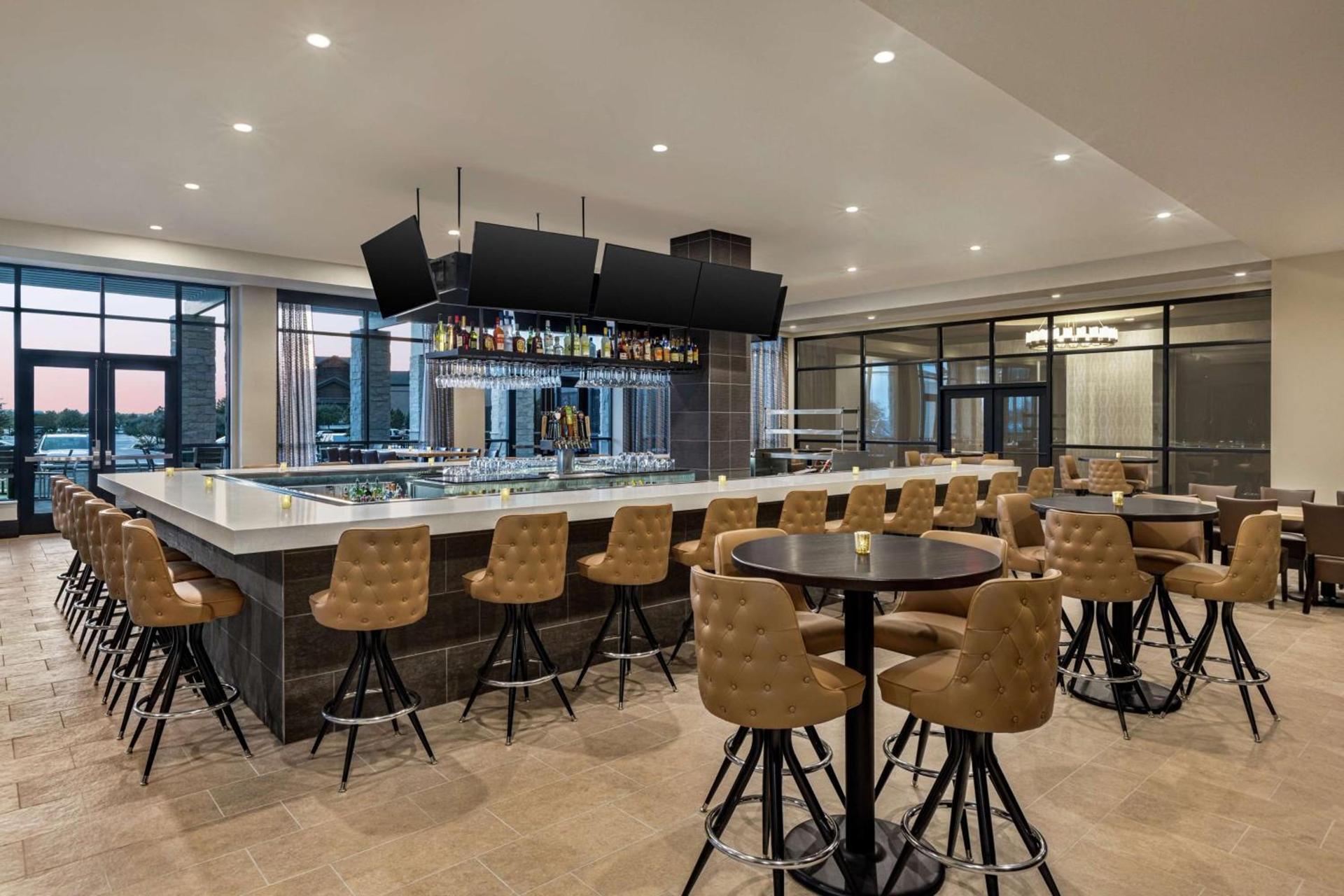 Embassy Suites by Hilton Round Rock photo 47