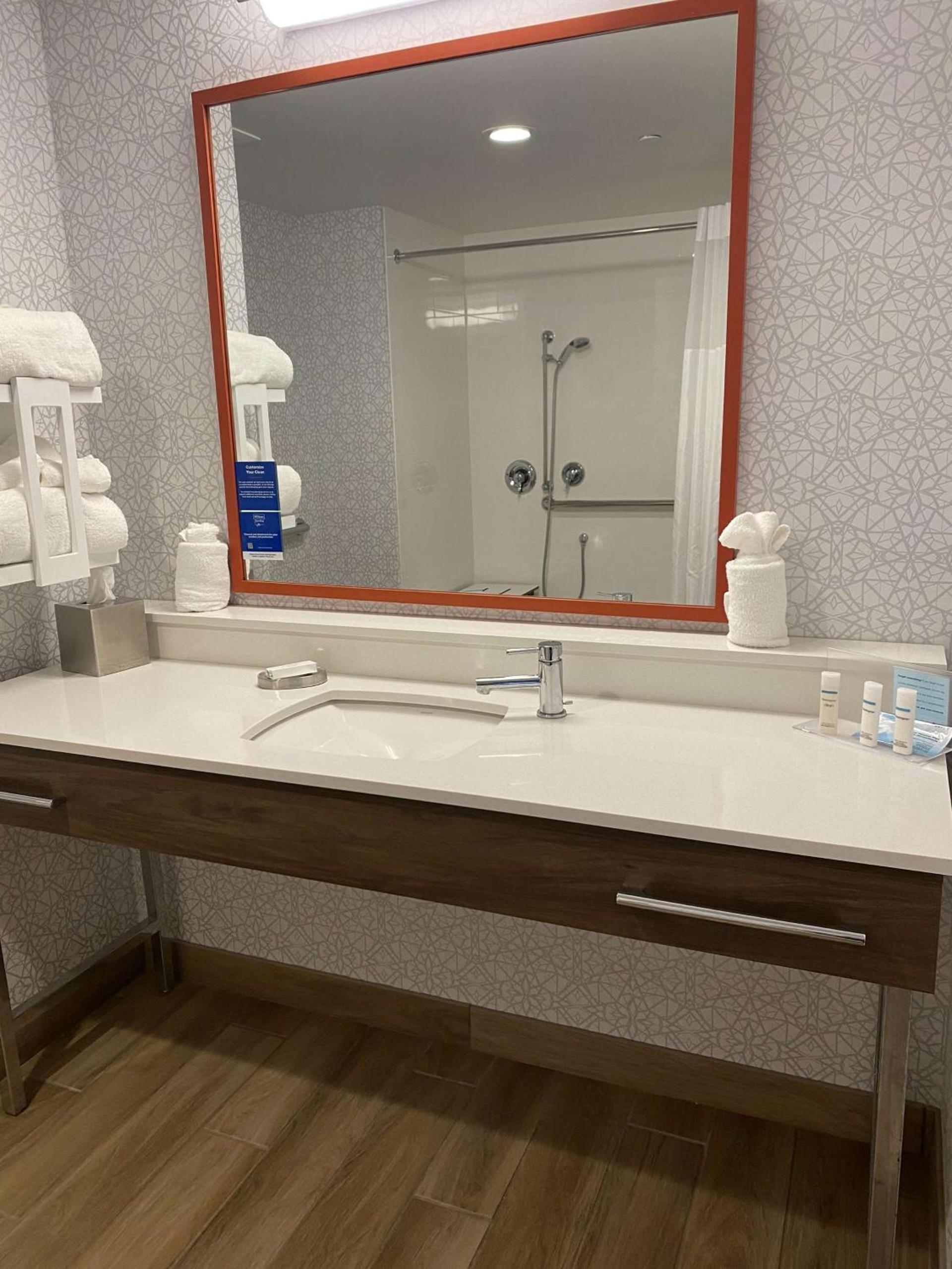 Hampton Inn & Suites Olean, Ny photo 38