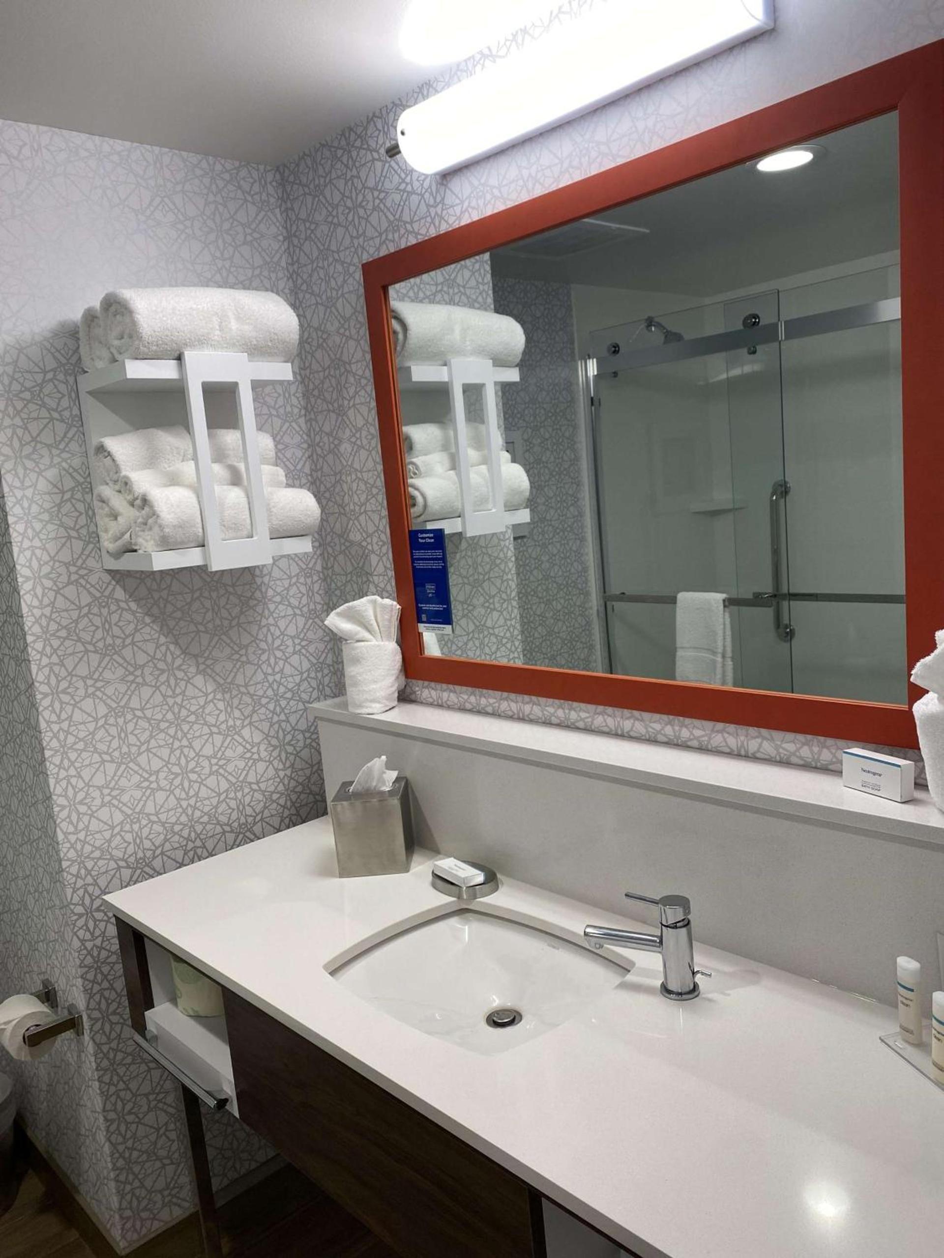 Hampton Inn & Suites Olean, Ny photo 43