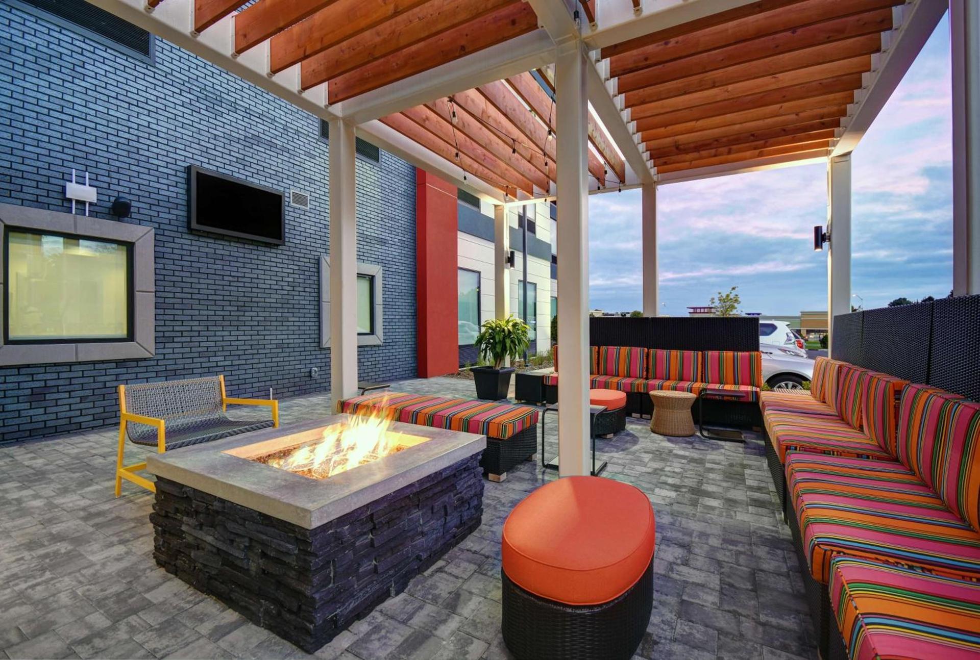 Home2 Suites by Hilton Blacksburg University photo 6