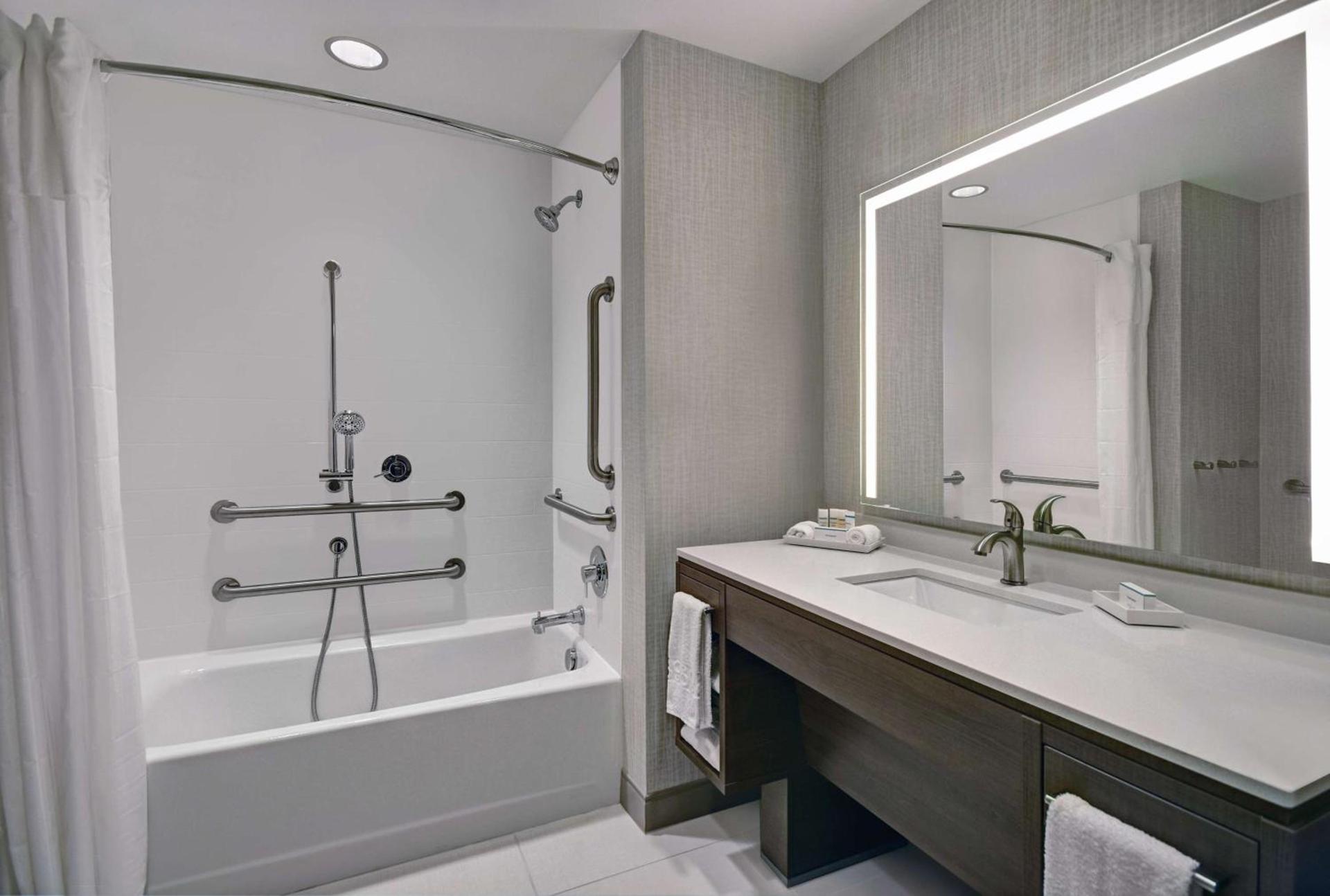Home2 Suites by Hilton Blacksburg University photo 24