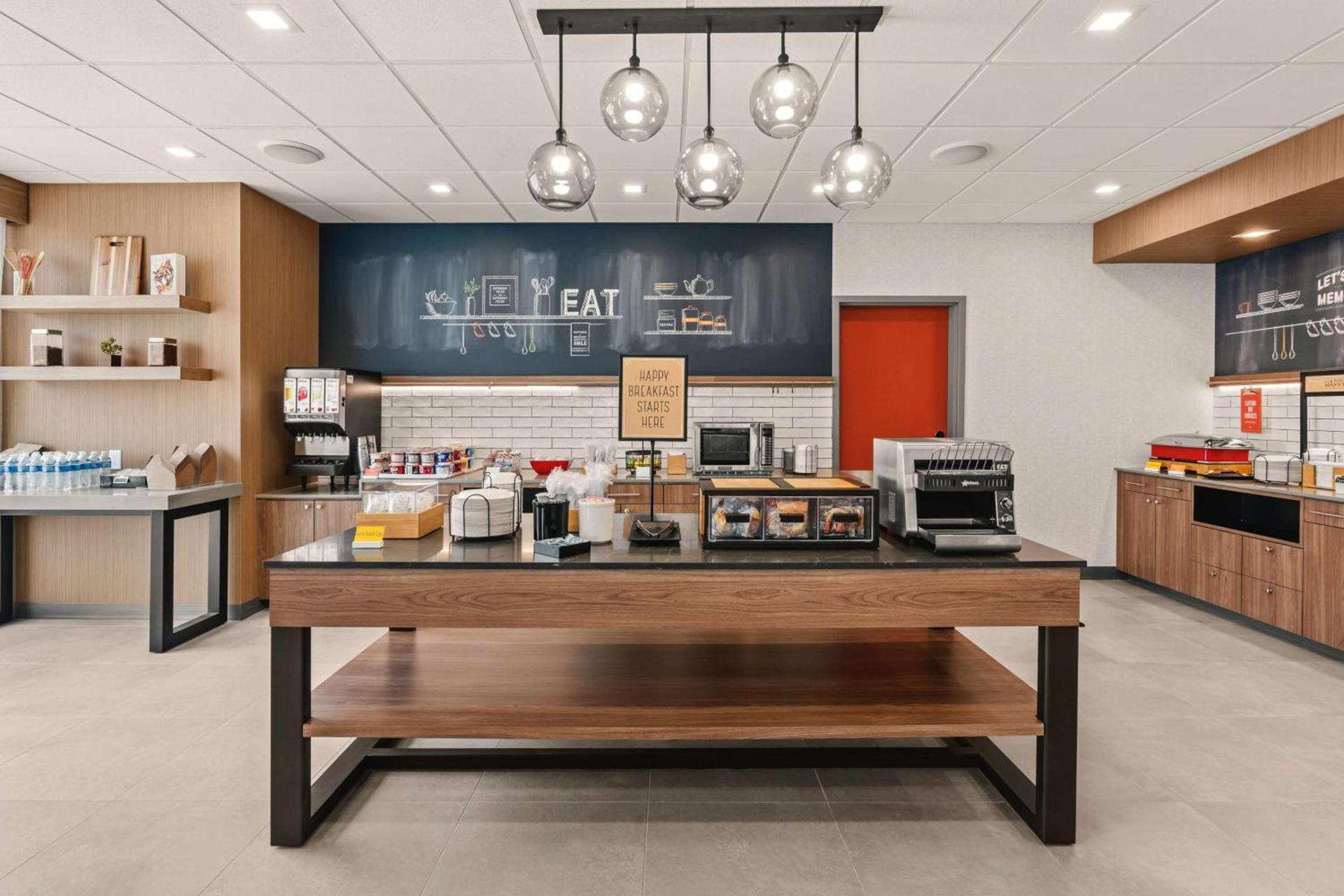 Hampton Inn Bellingham Airport, WA photo 13