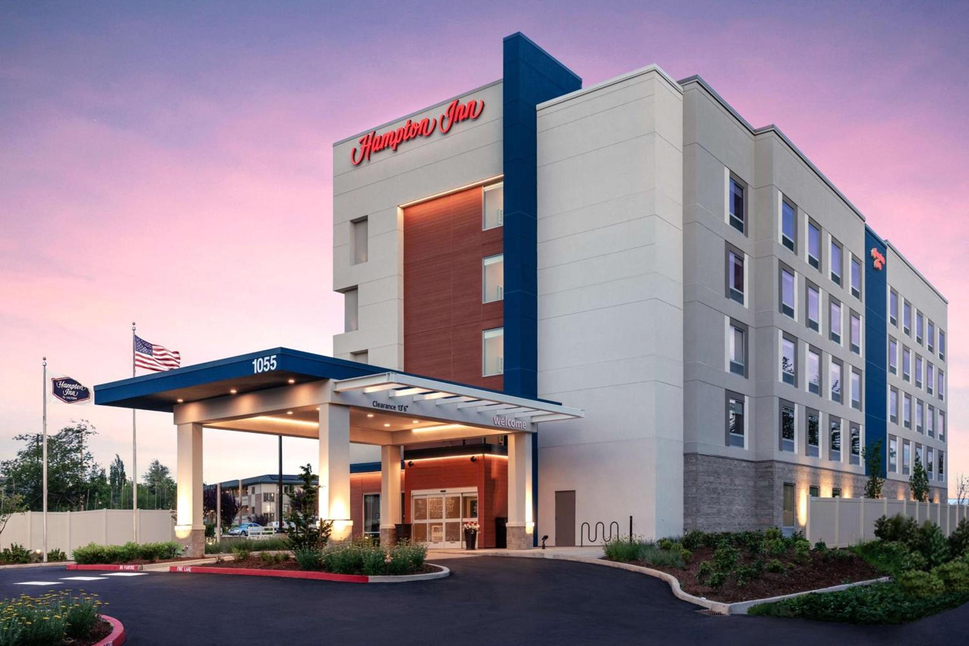 Hampton Inn Bellingham Airport, WA photo 3