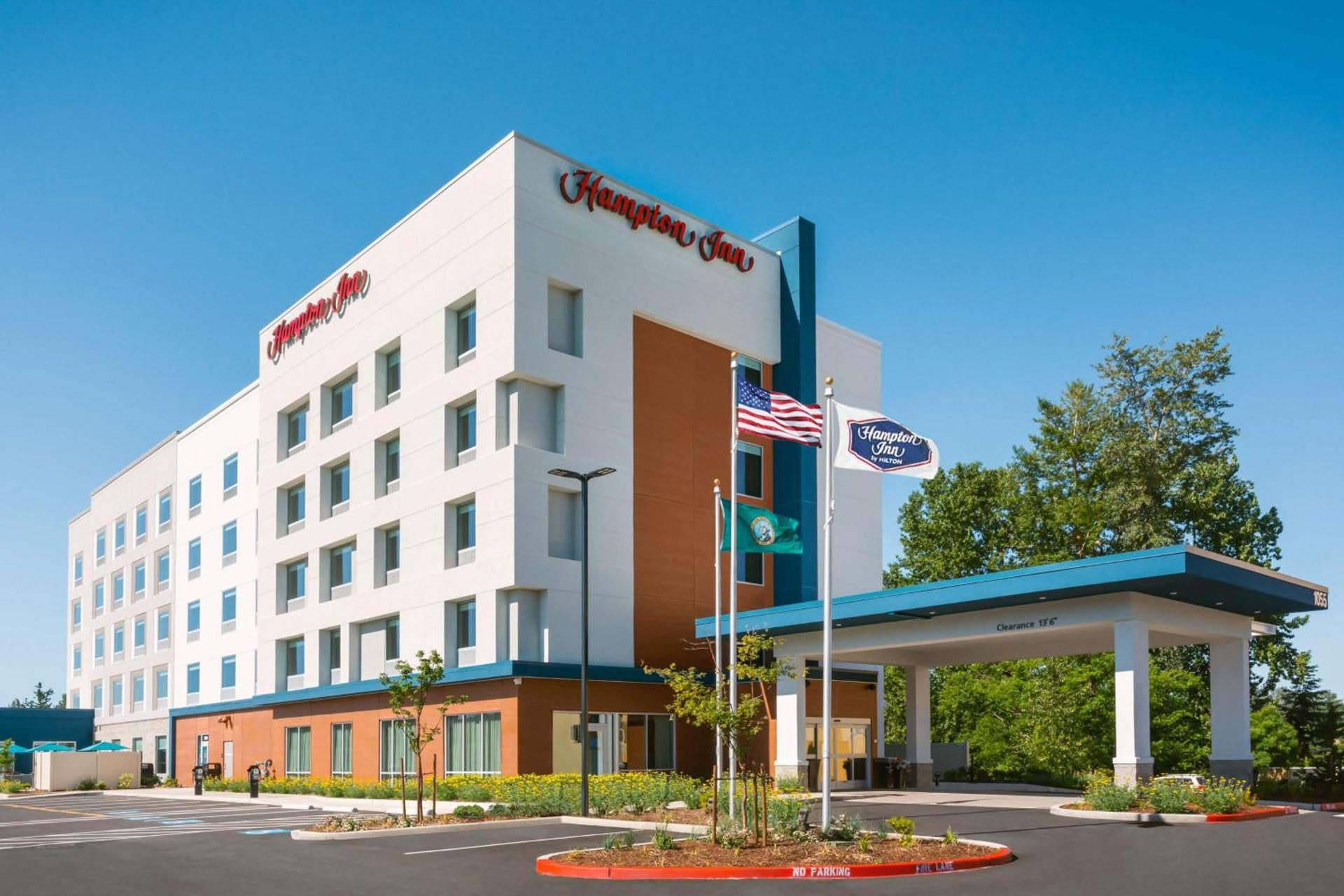 Hampton Inn Bellingham Airport, WA photo 1