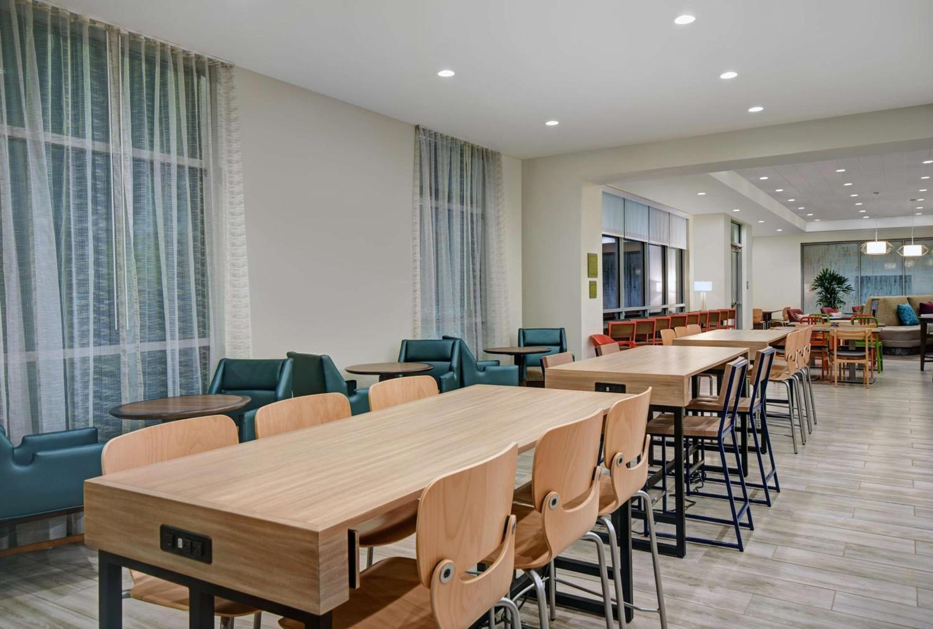 Home2 Suites by Hilton Houston Medical Center, TX photo 11