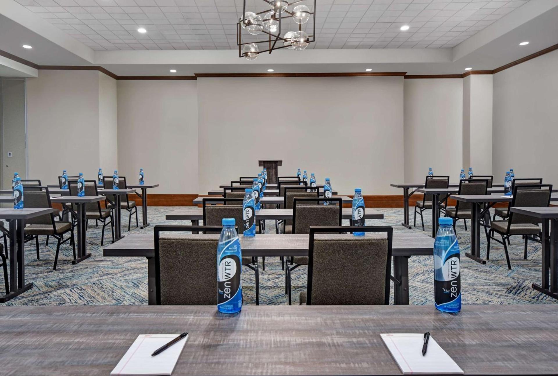 Home2 Suites by Hilton Houston Medical Center, TX photo 32