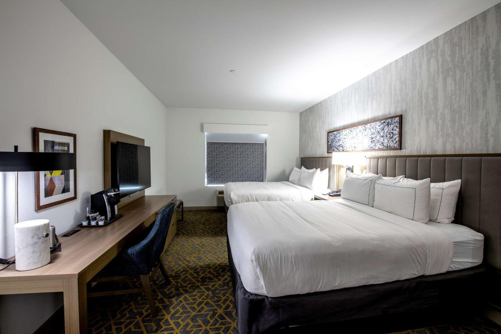 Doubletree Sulphur Lake Charles photo 30