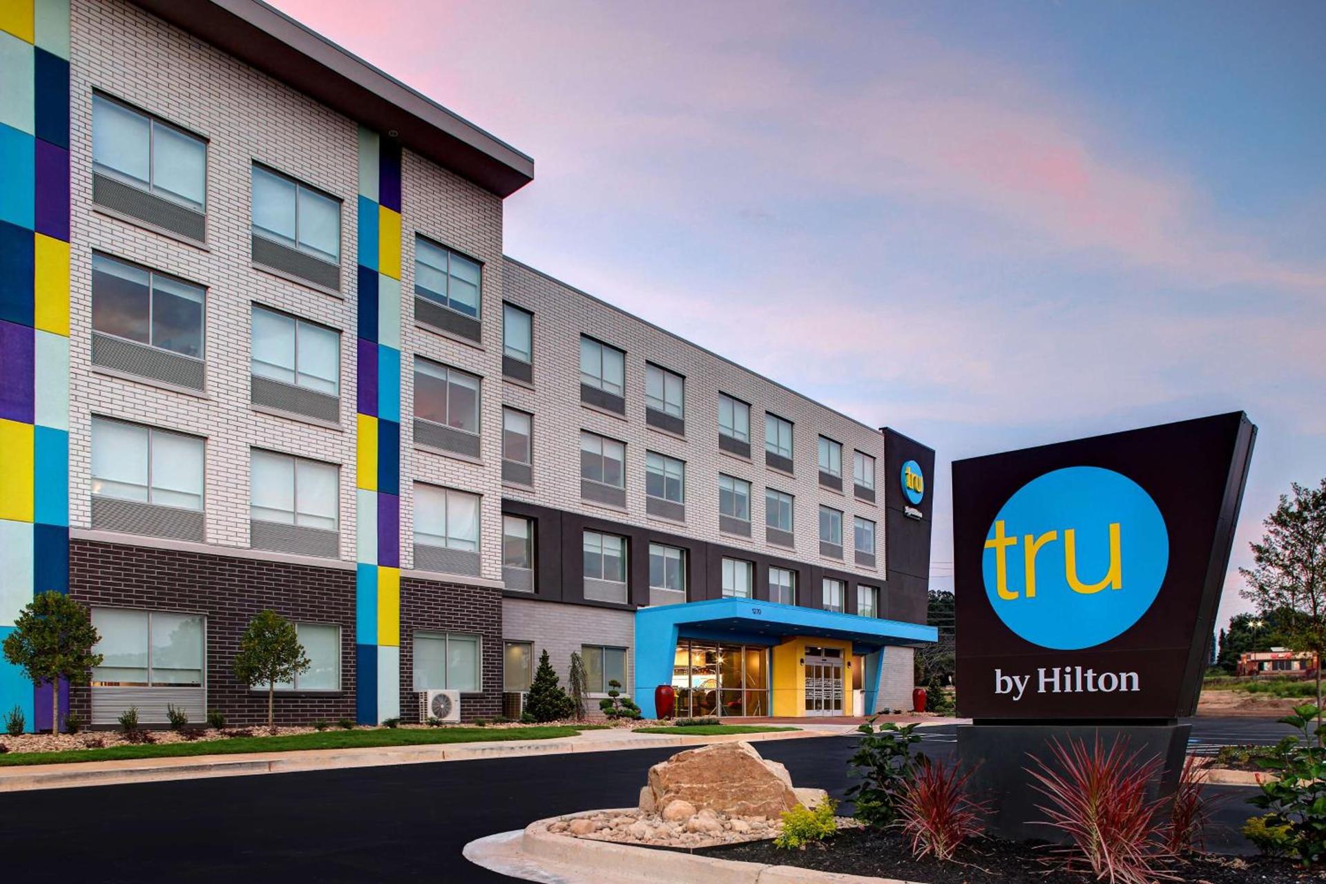 Tru by Hilton Lithia Springs, GA photo 3