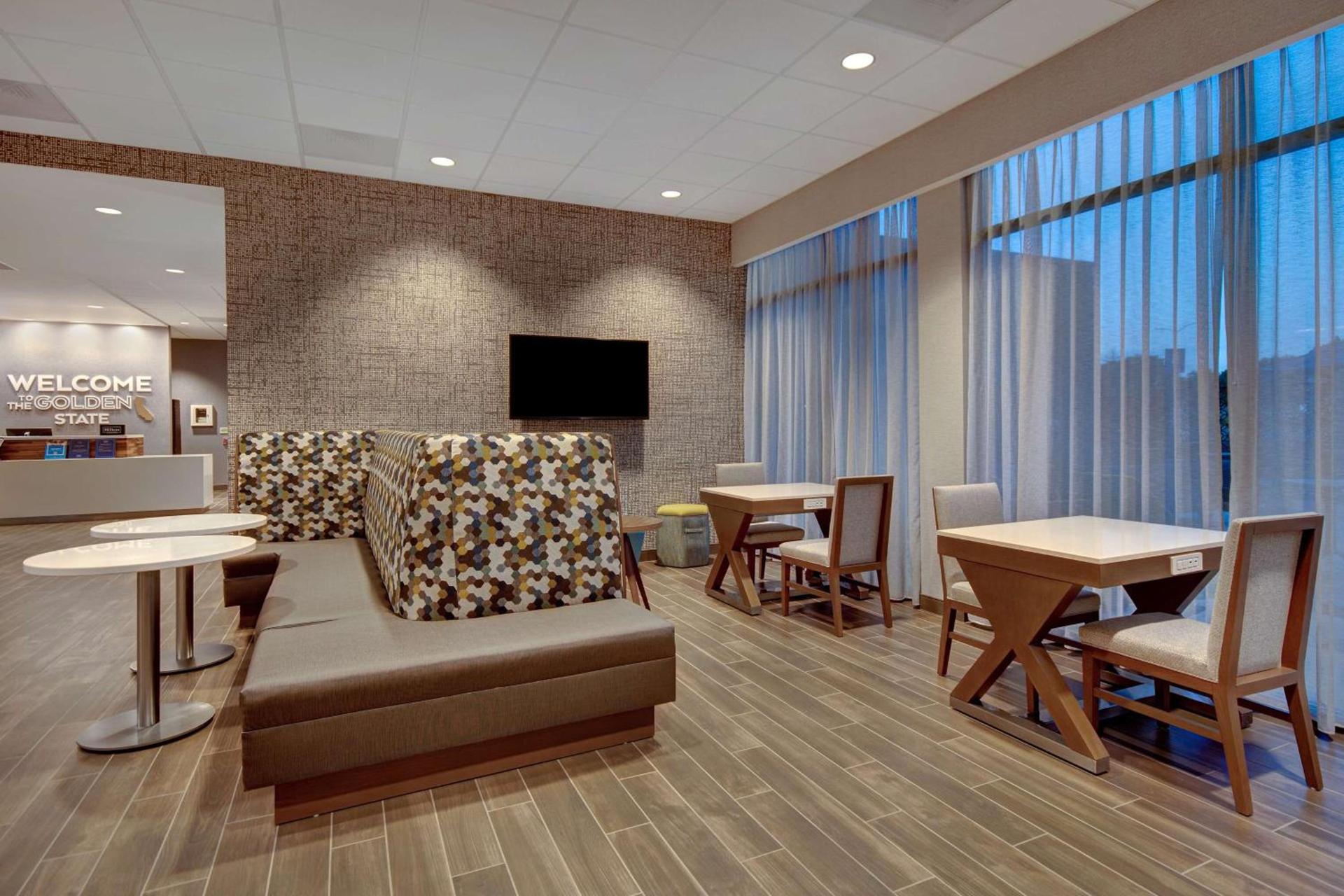 Hampton Inn & Suites Sunnyvale-Silicon Valley, Ca photo 18
