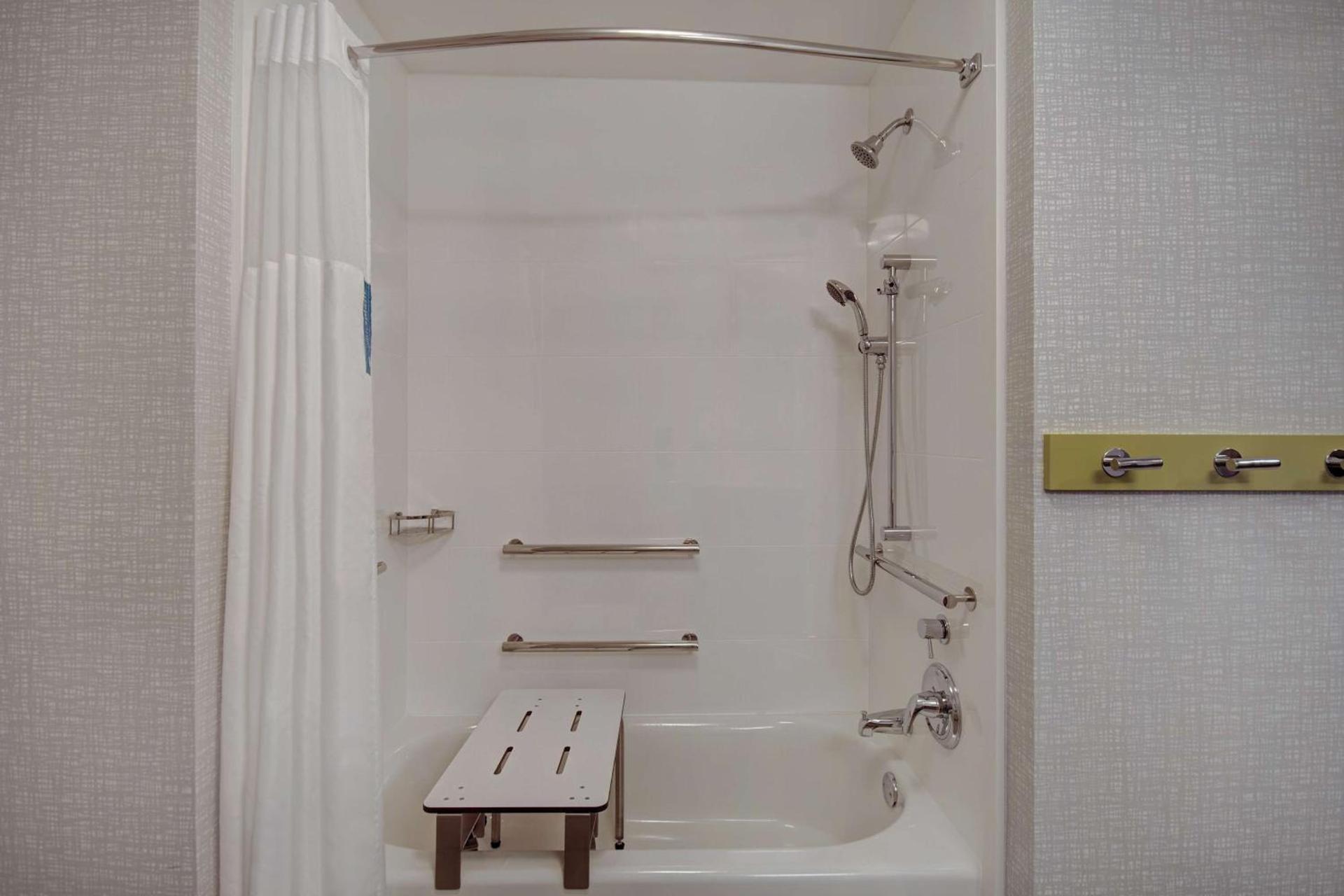 Hampton Inn & Suites Sunnyvale-Silicon Valley, Ca photo 32