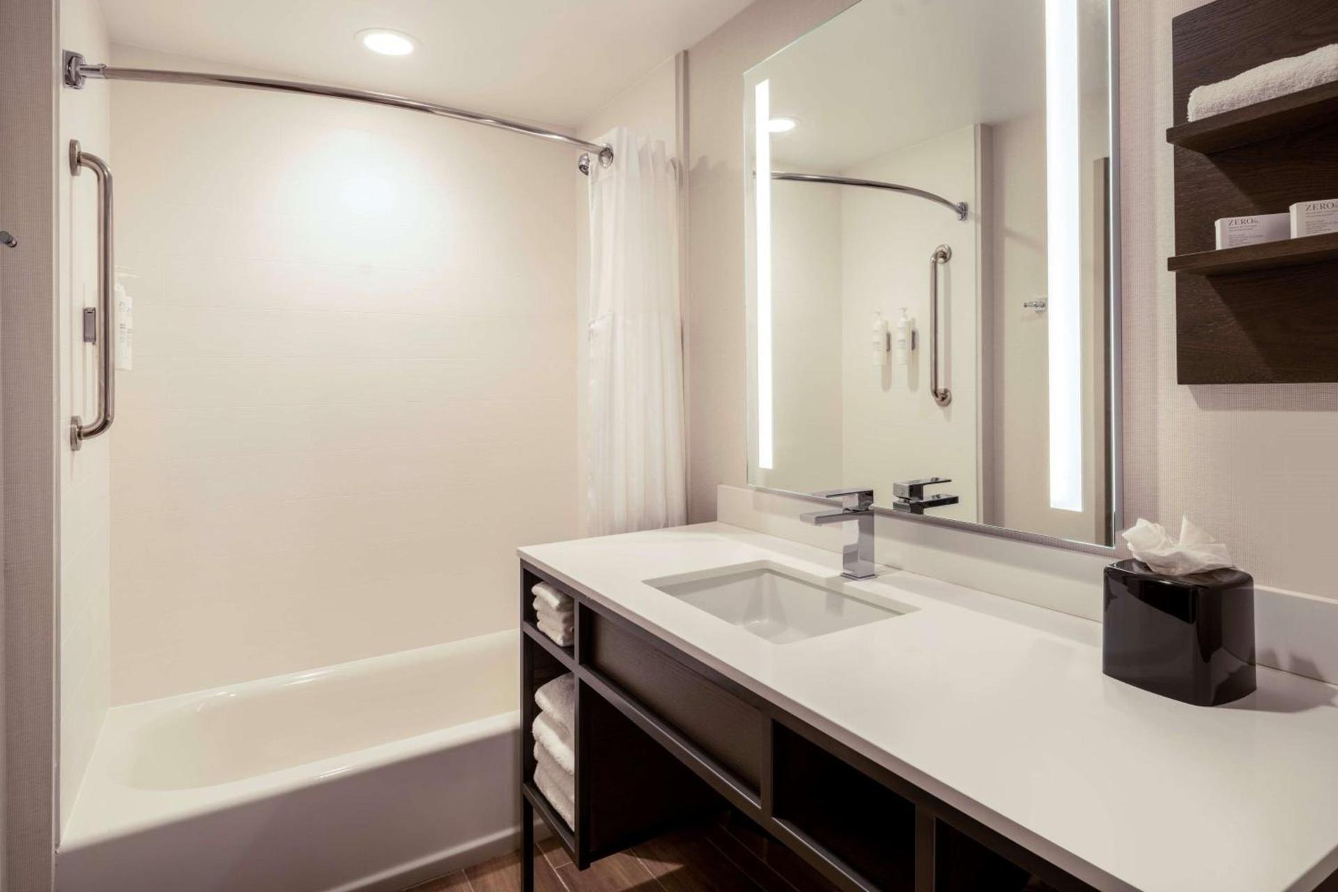 Hilton Garden Inn Chino Hills Pomona CA photo 20