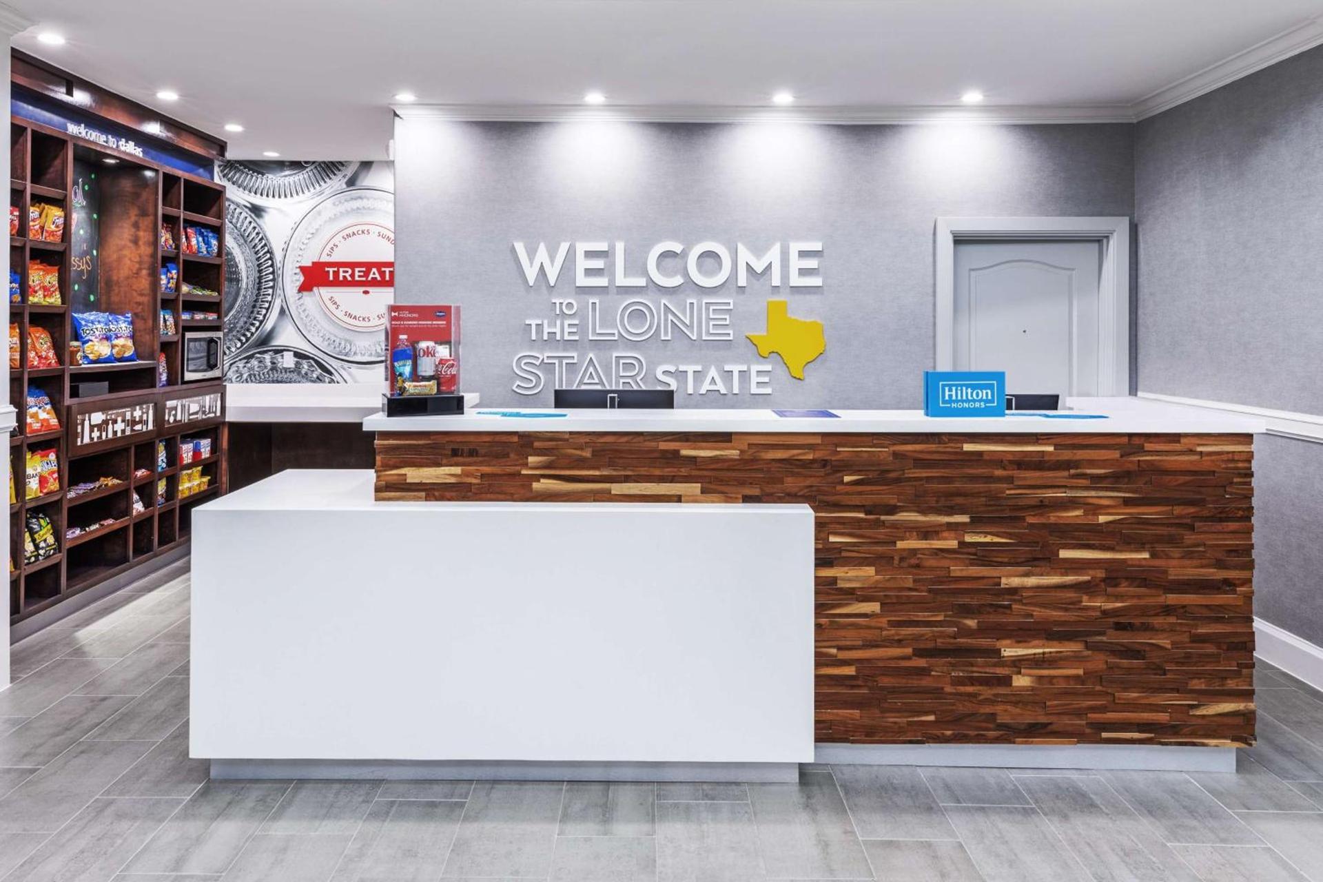 Hampton Inn & Suites Dallas I-30 Cockrell Hill, Tx photo 2