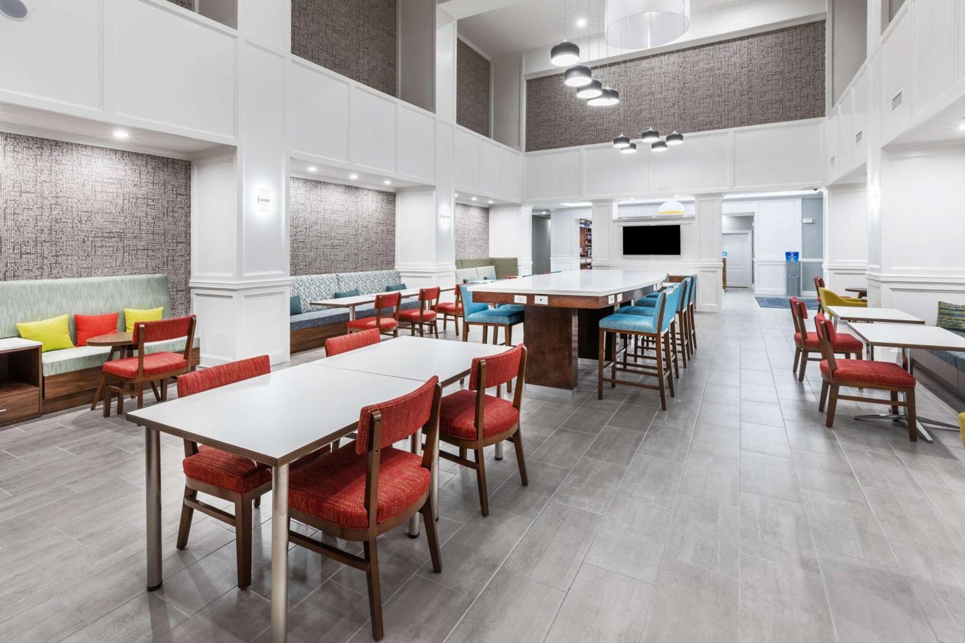 Hampton Inn & Suites Dallas I-30 Cockrell Hill, Tx photo 4