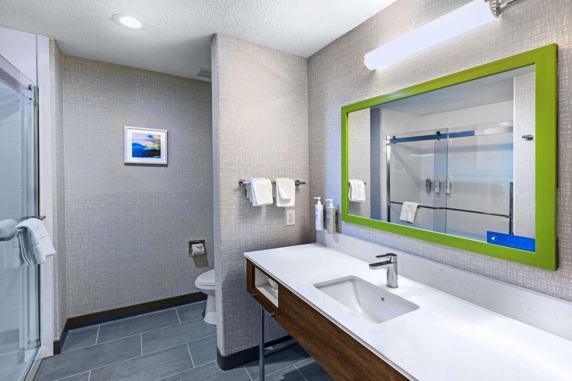 Hampton Inn & Suites Dallas I-30 Cockrell Hill, Tx photo 9