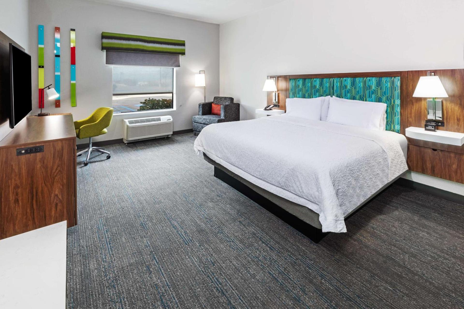 Hampton Inn & Suites Dallas I-30 Cockrell Hill, Tx photo 13