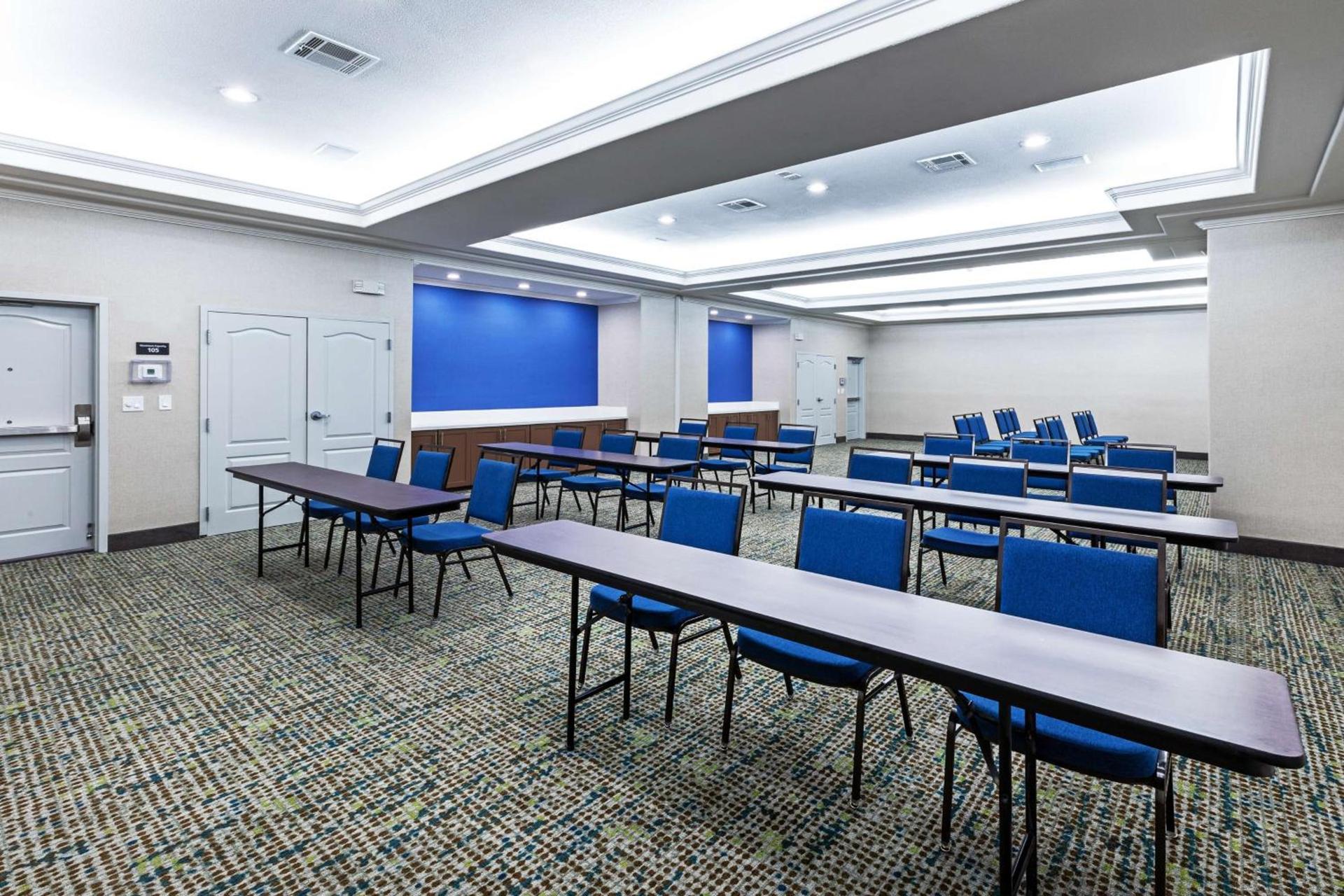 Hampton Inn & Suites Dallas I-30 Cockrell Hill, Tx photo 24