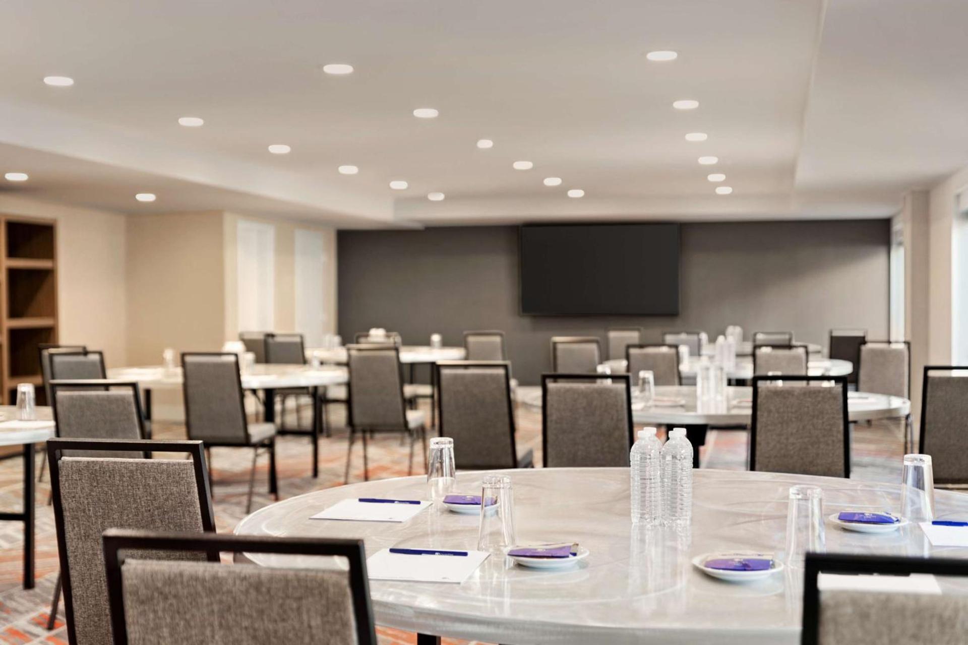Doubletree By Hilton Columbus Dublin photo 29