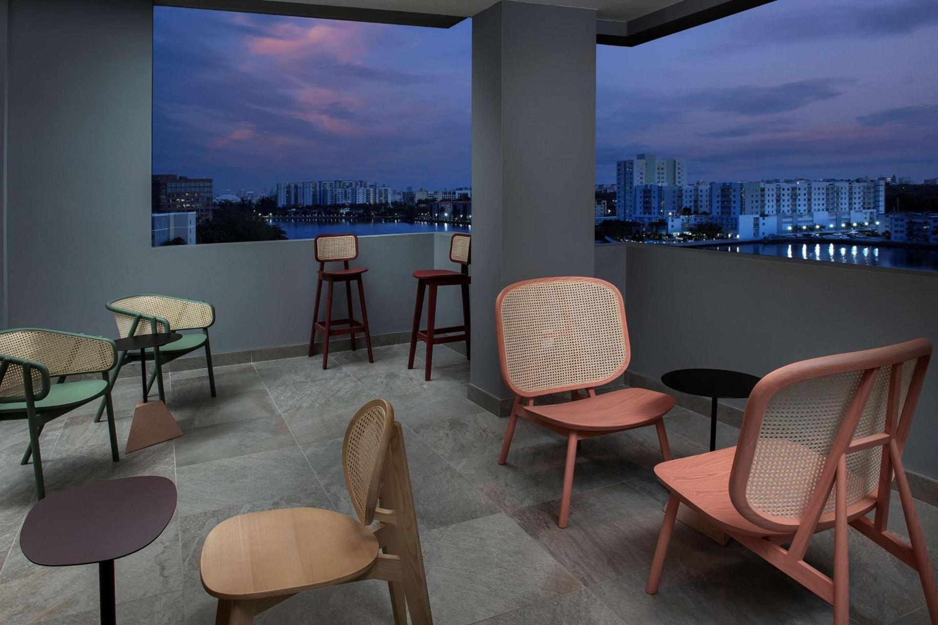Home2 Suites By Hilton Miami Airport South Blue Lagoon photo 4