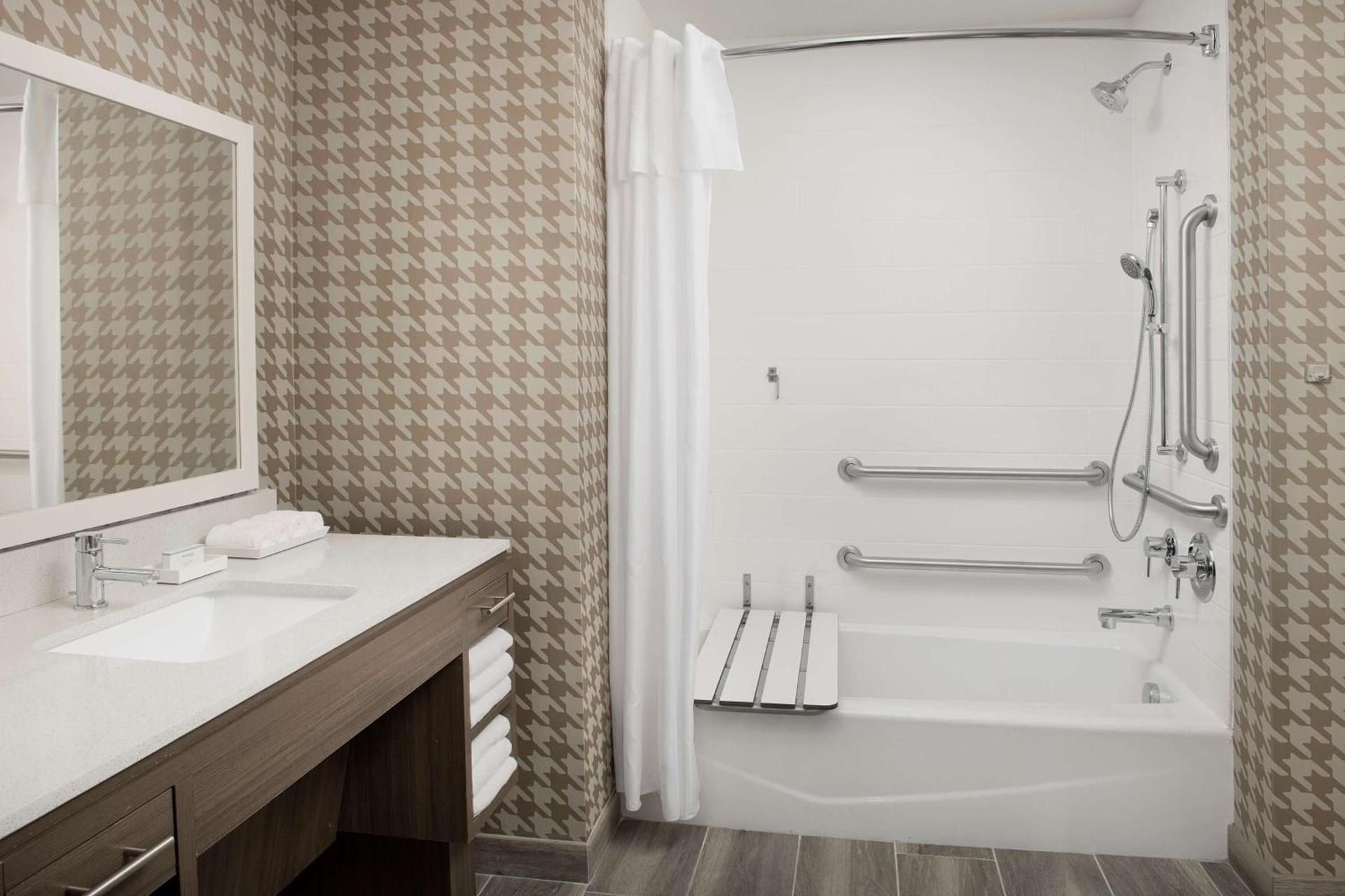 Home2 Suites By Hilton Miami Airport South Blue Lagoon photo 23